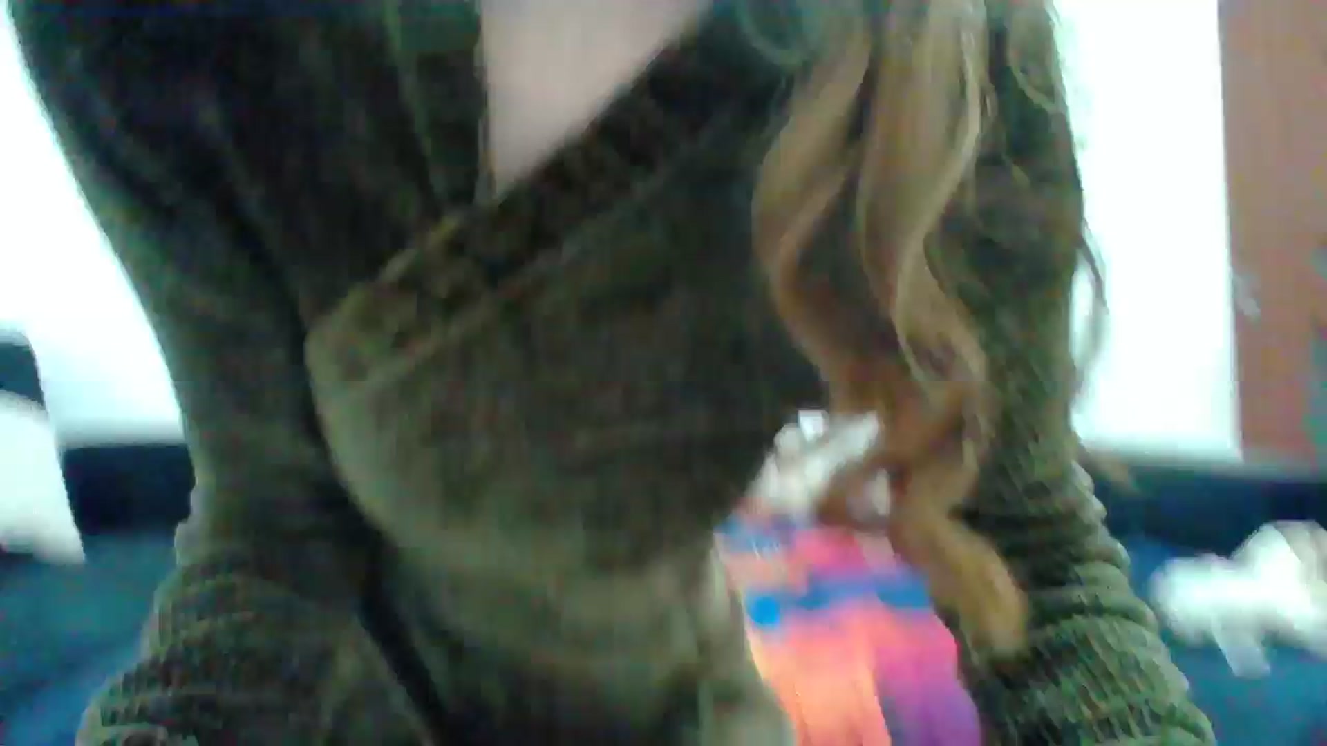 Gallery image thumbnail from LittleVirginX's myfreecams stream on, 05/28/2025, 11:03 image 15 of 20