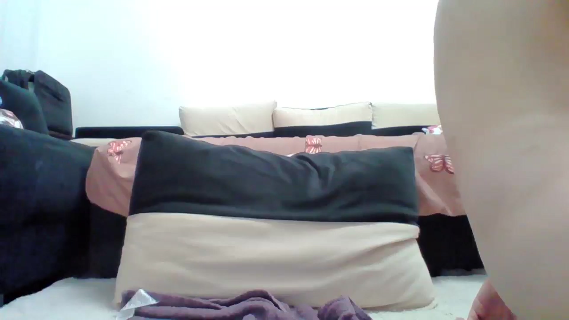 Gallery image thumbnail from LittleVirginX's myfreecams stream on, 06/18/2025, 20:13 image 19 of 20