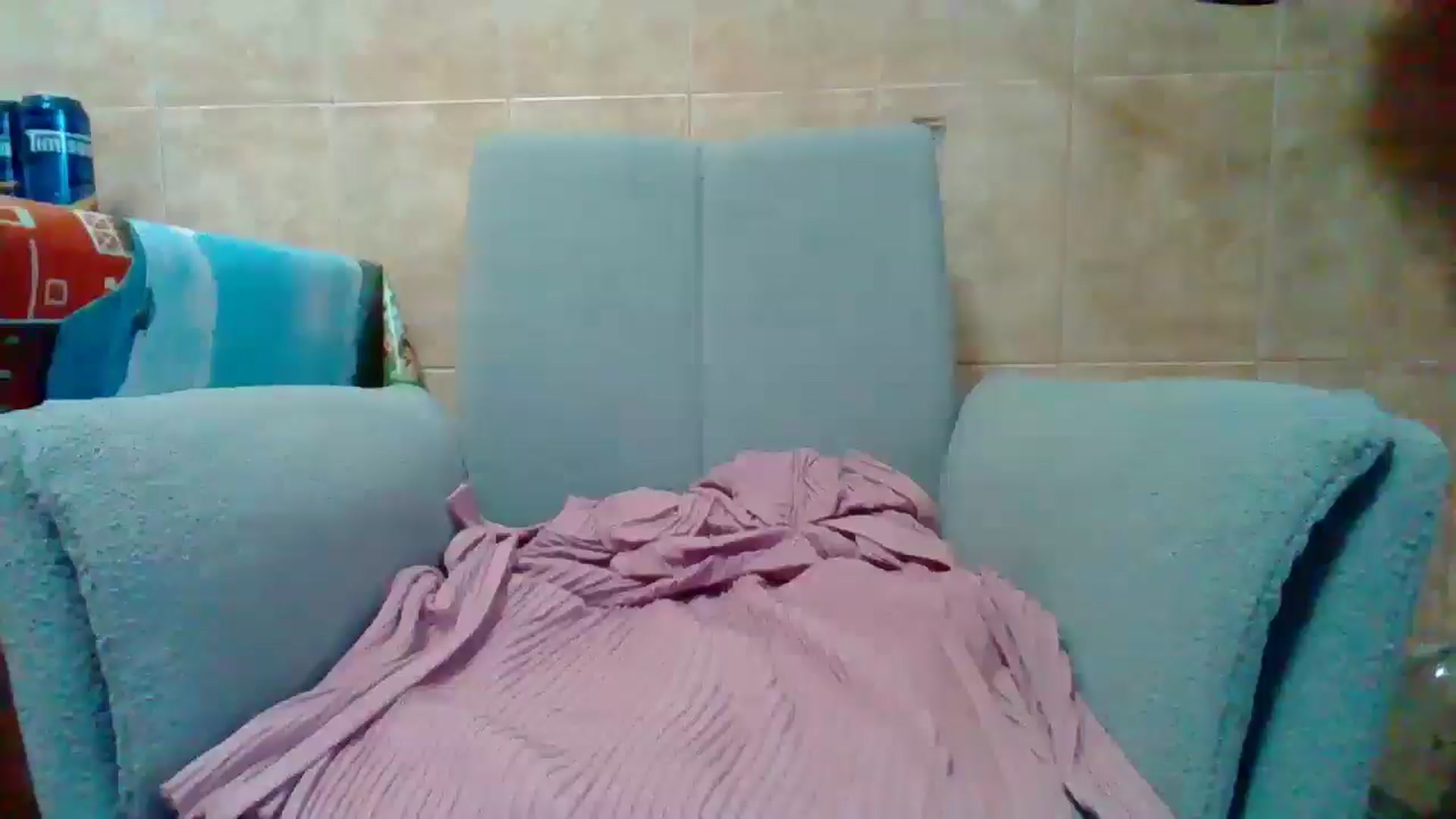 Gallery image thumbnail from LittleVirginX's myfreecams stream on, 06/26/2025, 18:04 image 14 of 20