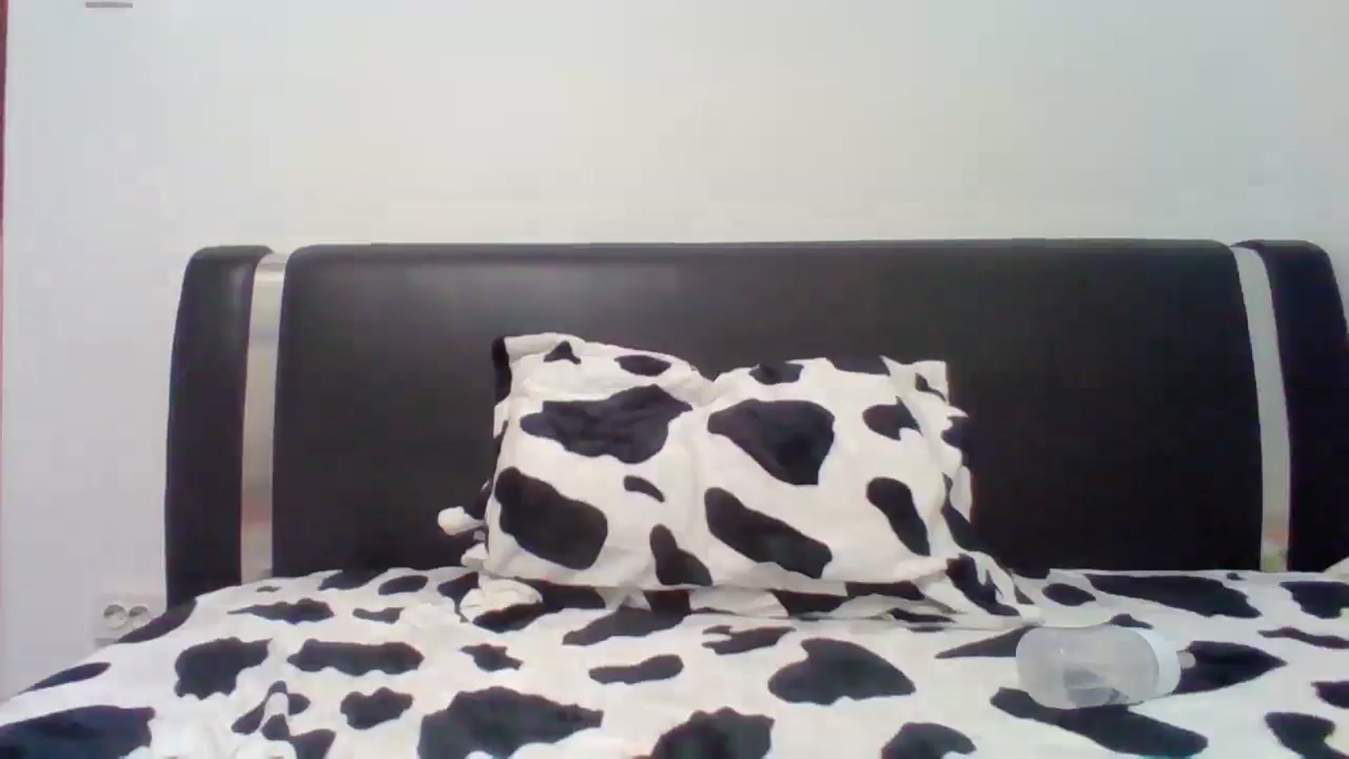 Gallery image thumbnail from LittleVirginX's myfreecams stream on, 09/19/2025, 07:09 image 14 of 20