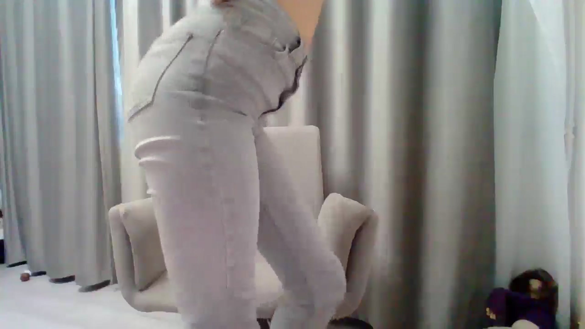 Gallery image thumbnail from LittleVirginX's myfreecams stream on, 10/07/2025, 10:33 image 7 of 20