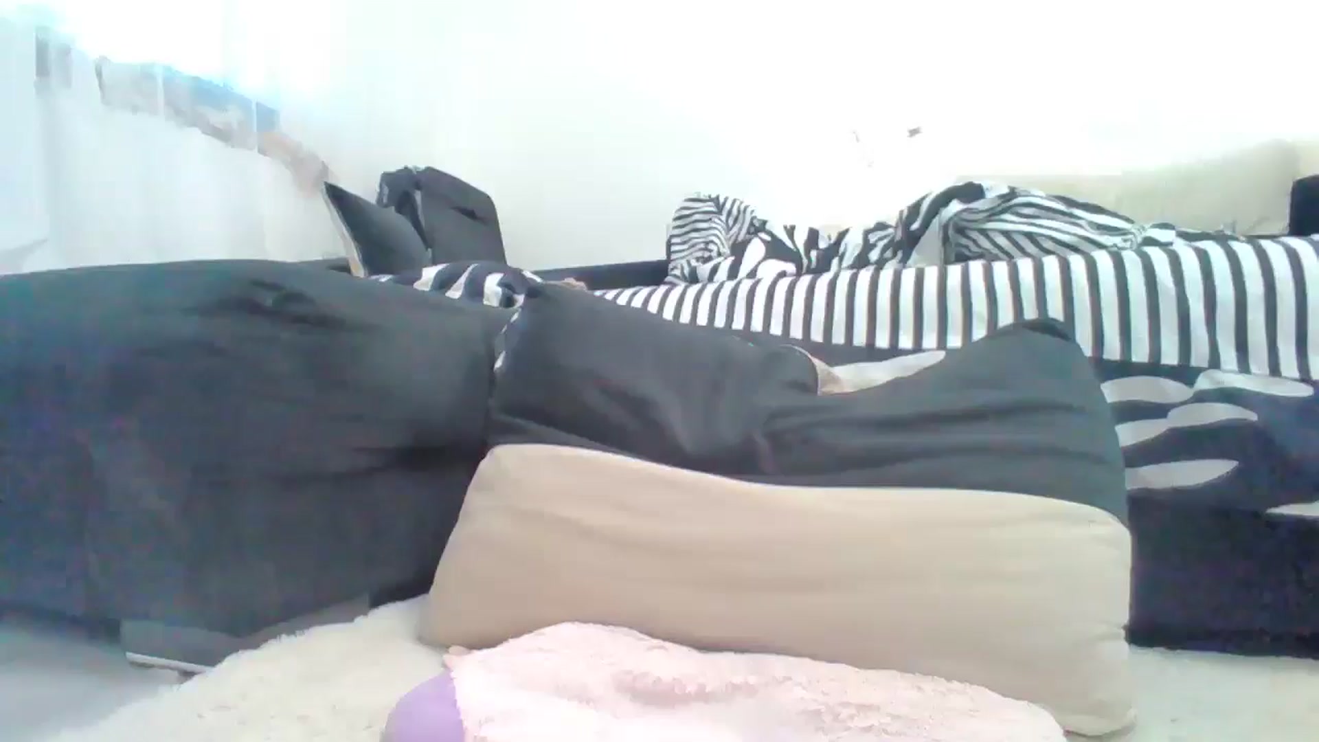 Gallery image thumbnail from LittleVirginX's myfreecams stream on, 12/18/2025, 07:34 image 1 of 20