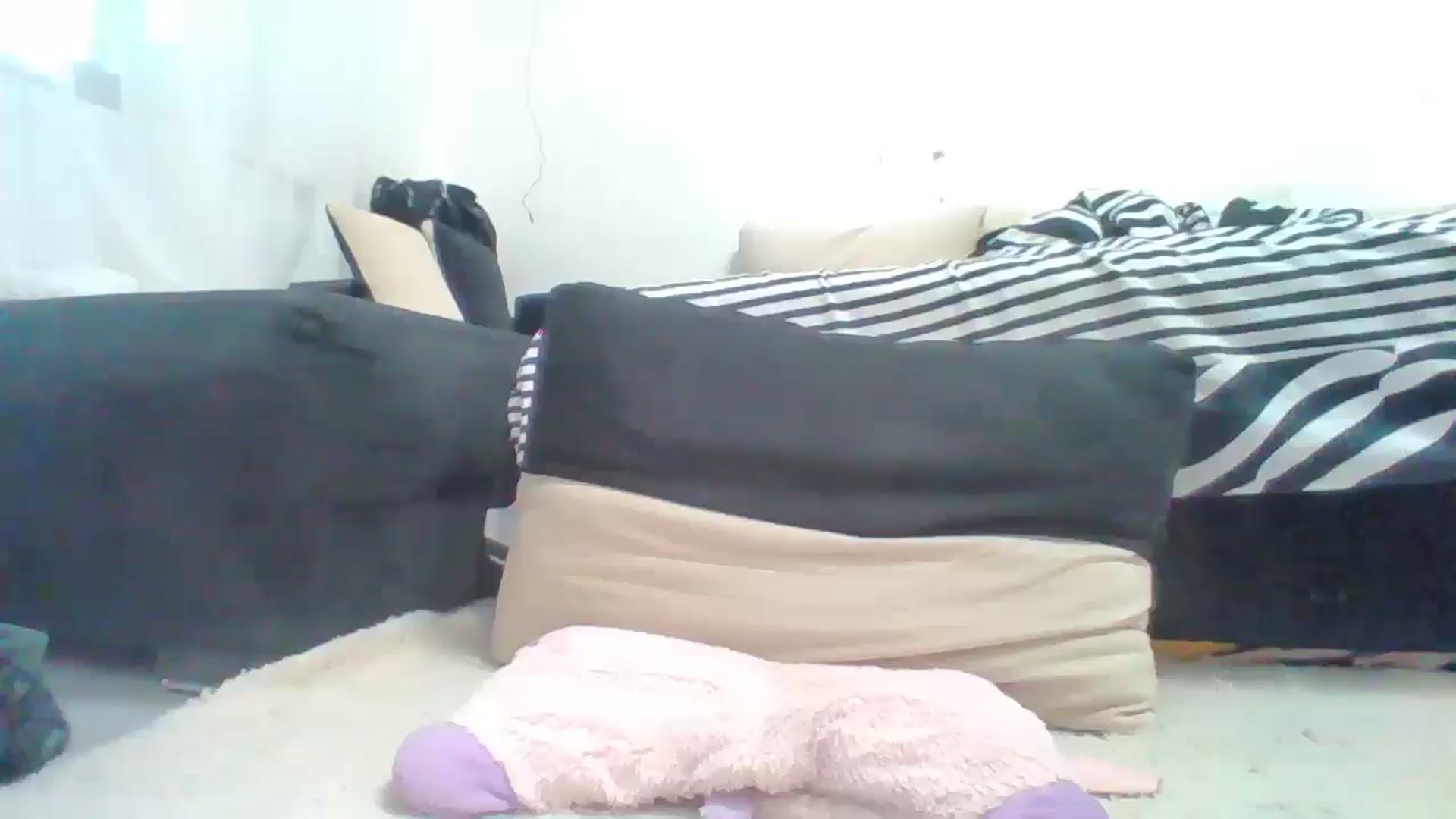 Gallery image thumbnail from LittleVirginX's myfreecams stream on, 01/27/2026, 13:30 image 12 of 20