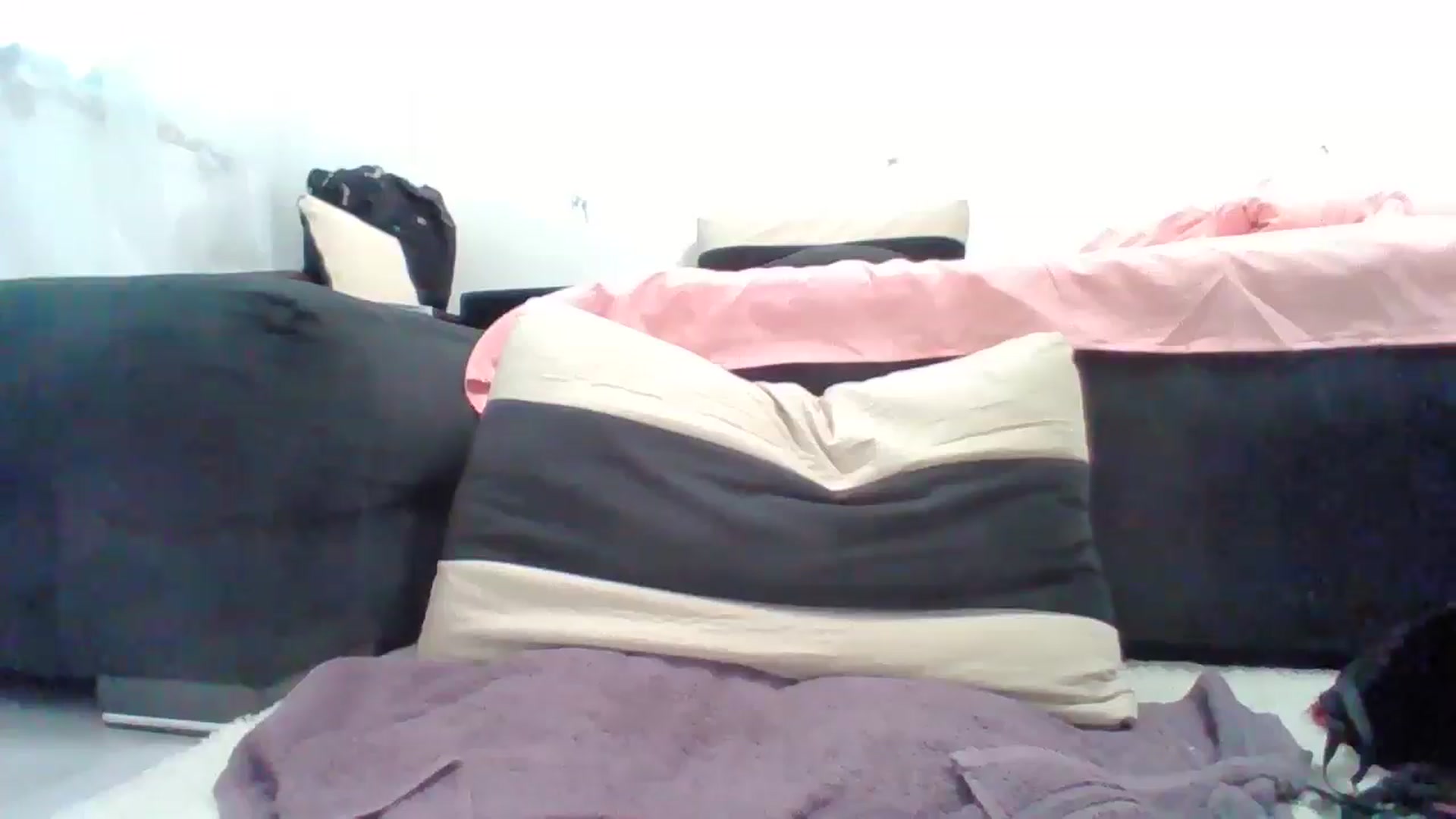Gallery image thumbnail from LittleVirginX's myfreecams stream on, 03/13/2026, 13:21 image 11 of 20