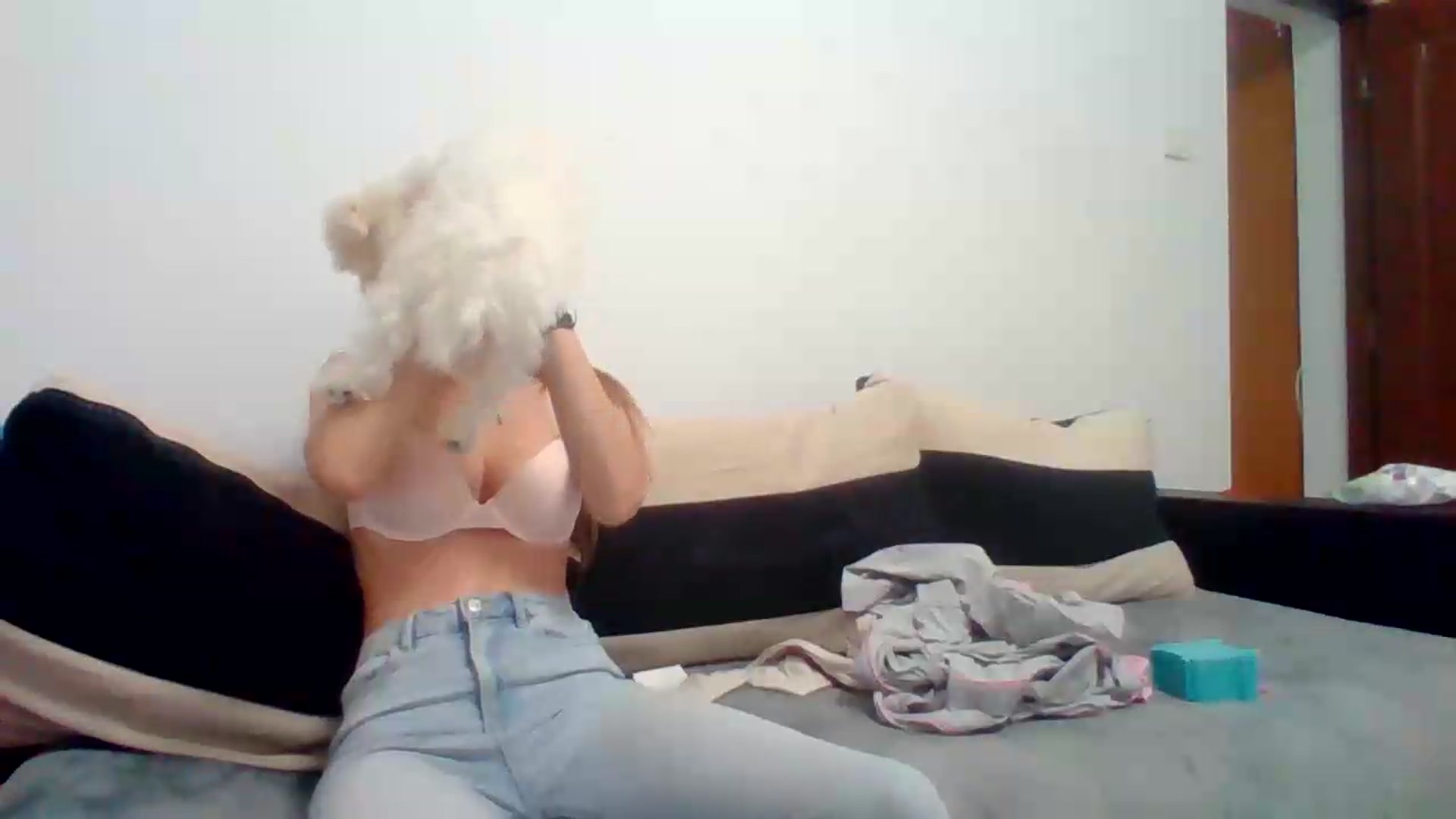 Gallery image thumbnail from LittleVirginX's myfreecams stream on, 09/07/2026, 12:11 image 18 of 20