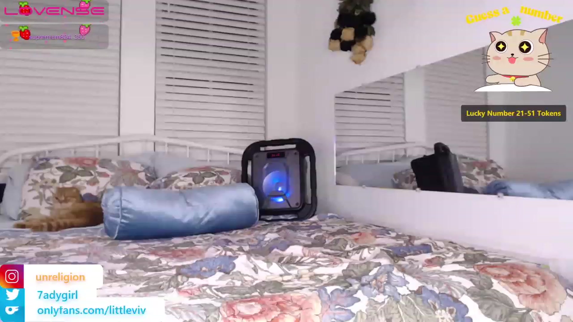 Gallery image thumbnail from LittleViv's myfreecams stream on, 12/15/2022, 08:33 image 20 of 20