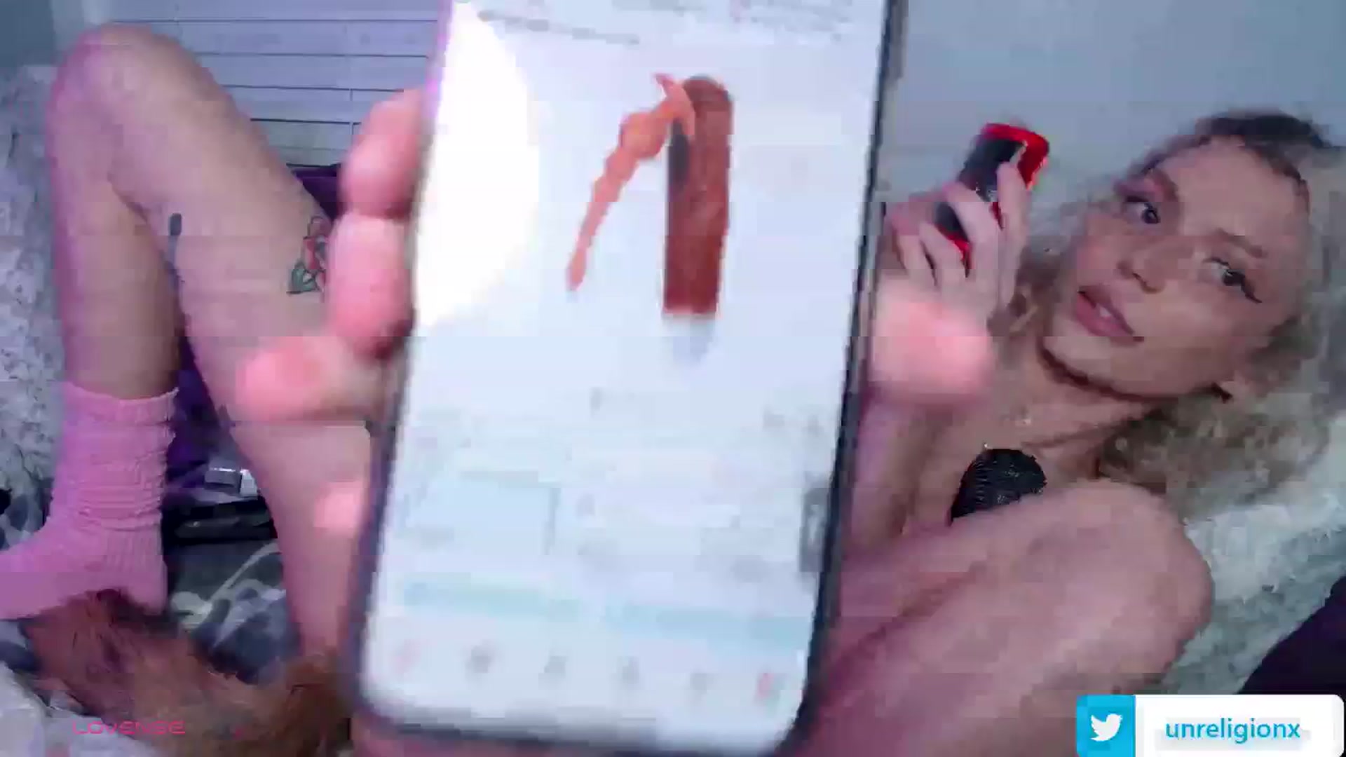 Gallery image thumbnail from LittleViv's myfreecams stream on, 01/18/2025, 07:12 image 8 of 20