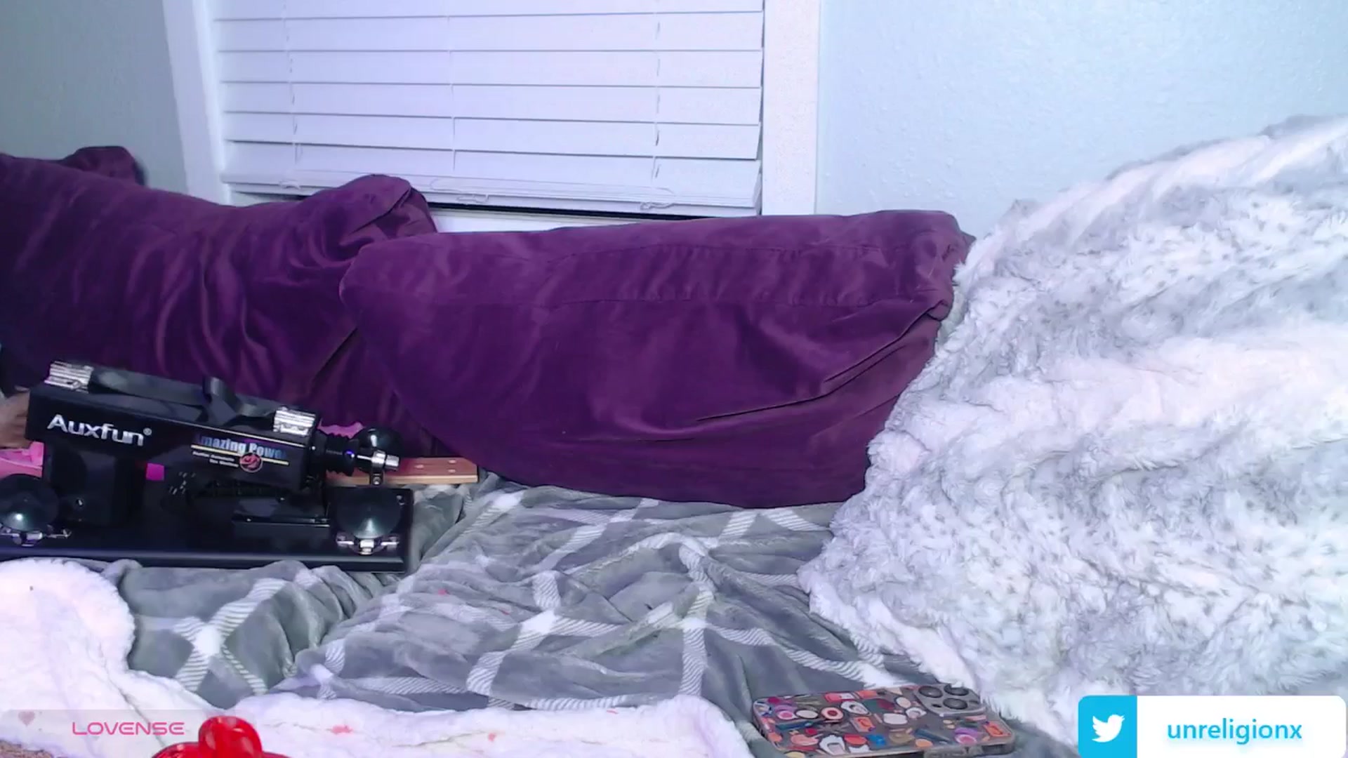 Gallery image thumbnail from LittleViv's myfreecams stream on, 01/18/2025, 09:14 image 18 of 20