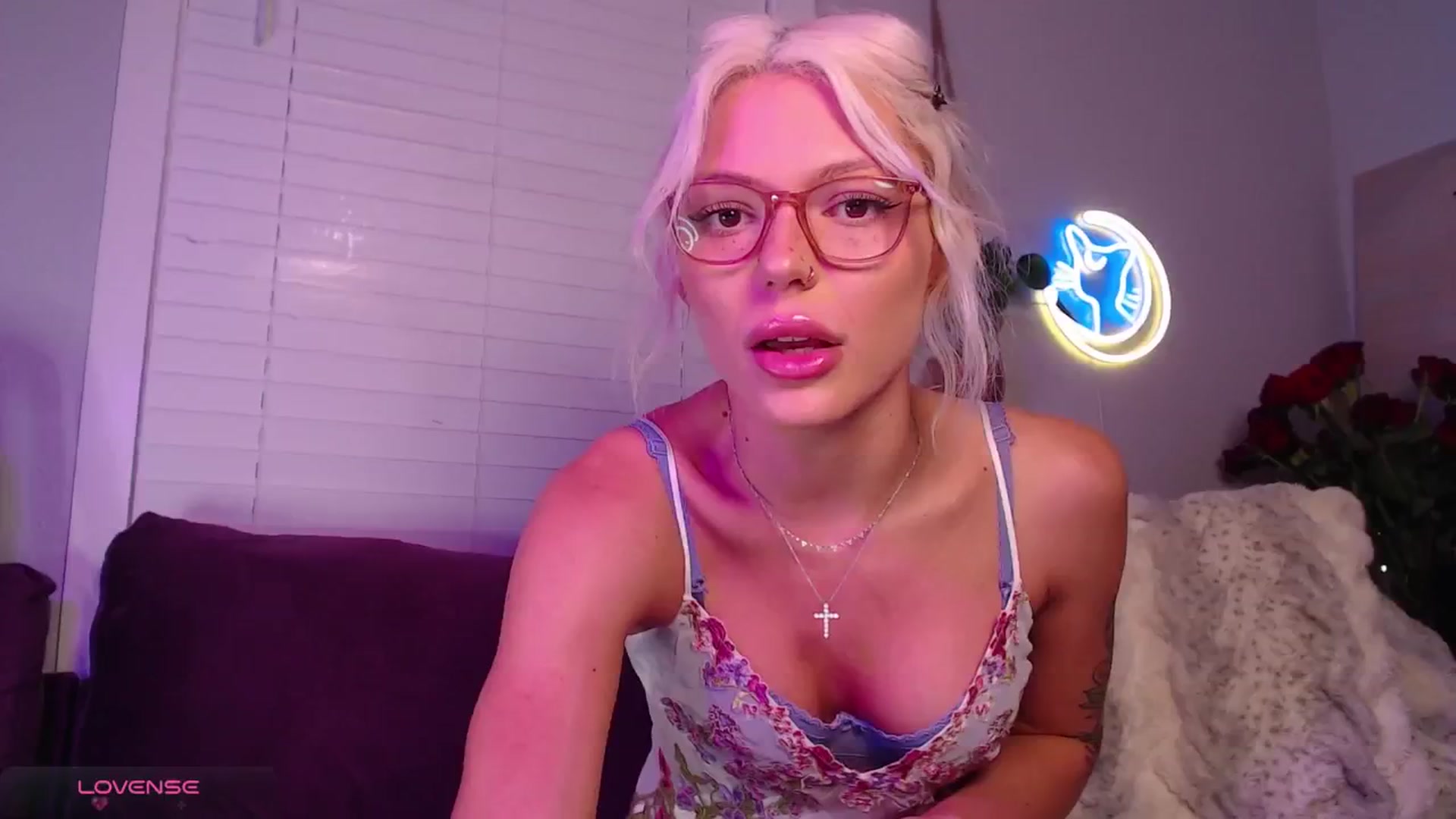 Gallery image thumbnail from LittleViv's myfreecams stream on, 02/07/2025, 07:06 image 4 of 20
