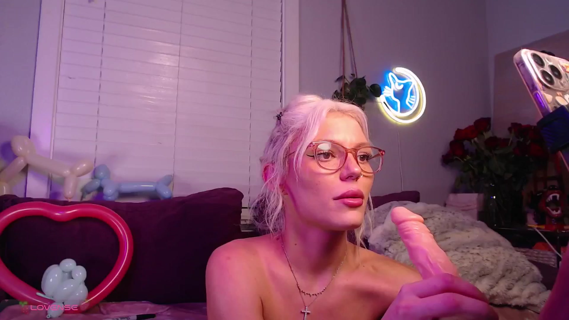 Gallery image thumbnail from LittleViv's myfreecams stream on, 02/07/2025, 08:11 image 17 of 20