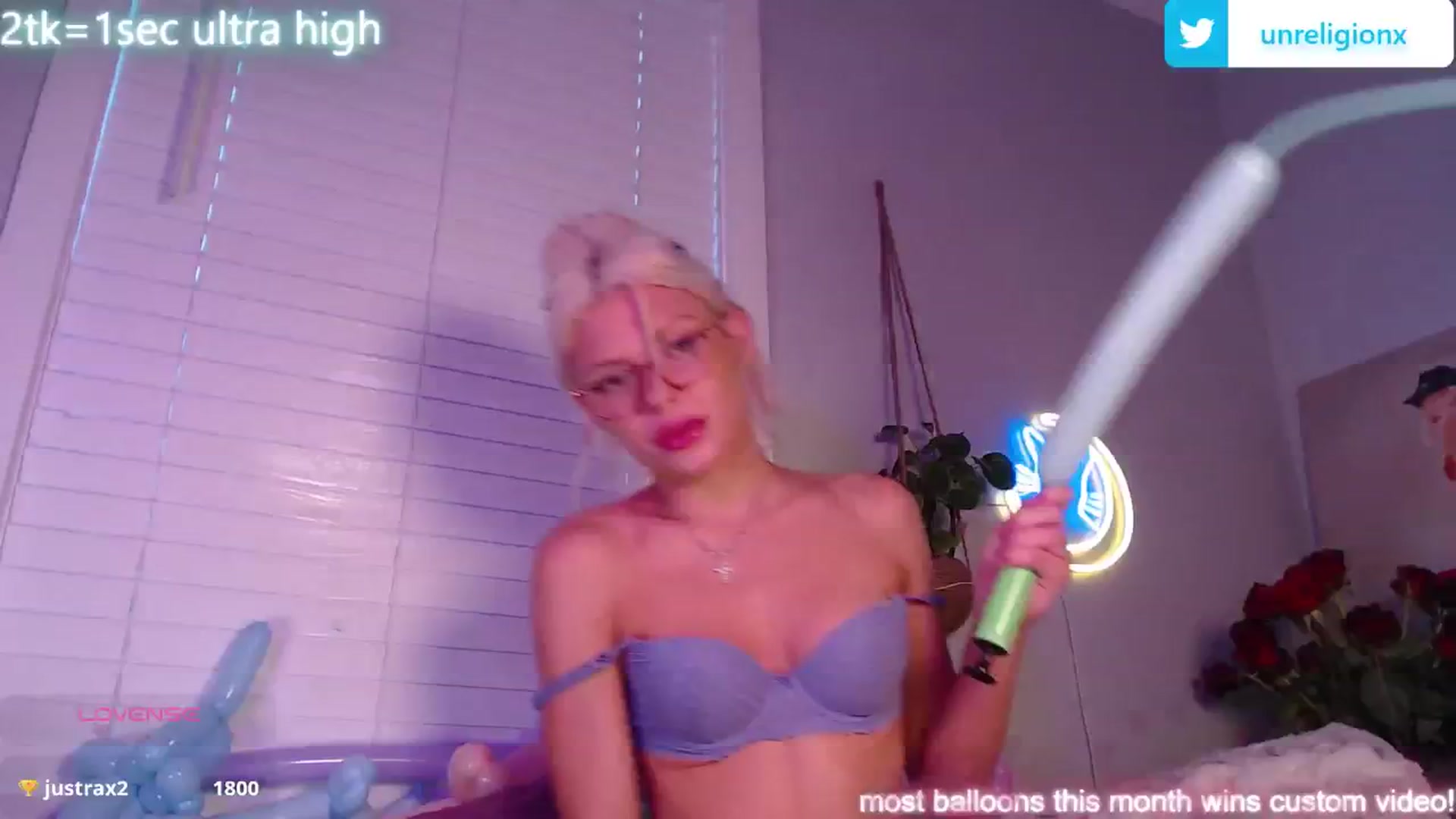 Gallery image thumbnail from LittleViv's myfreecams stream on, 02/07/2025, 12:49 image 16 of 20