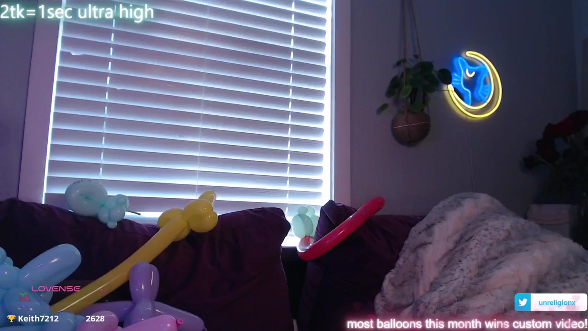 Gallery image thumbnail from LittleViv's myfreecams stream on, 02/07/2025, 20:46 image 6 of 20