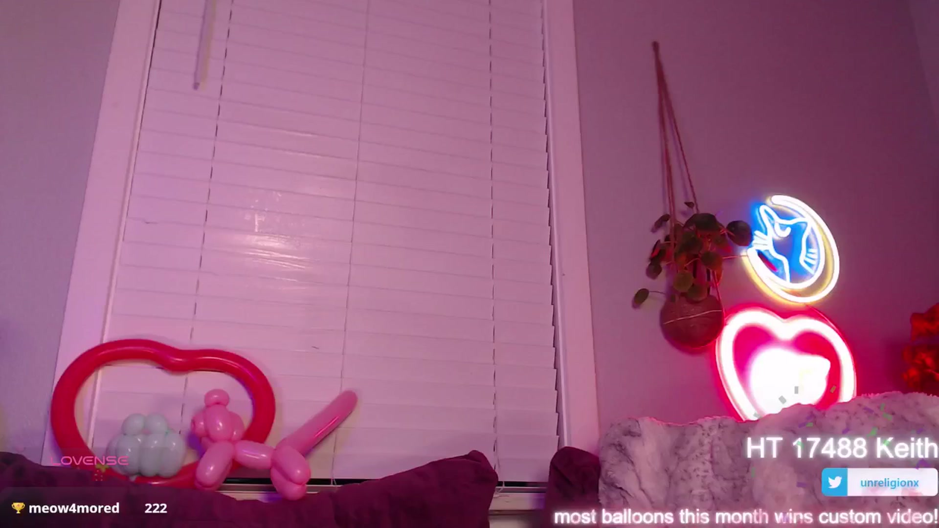 Gallery image thumbnail from LittleViv's myfreecams stream on, 02/08/2025, 07:03 image 10 of 20
