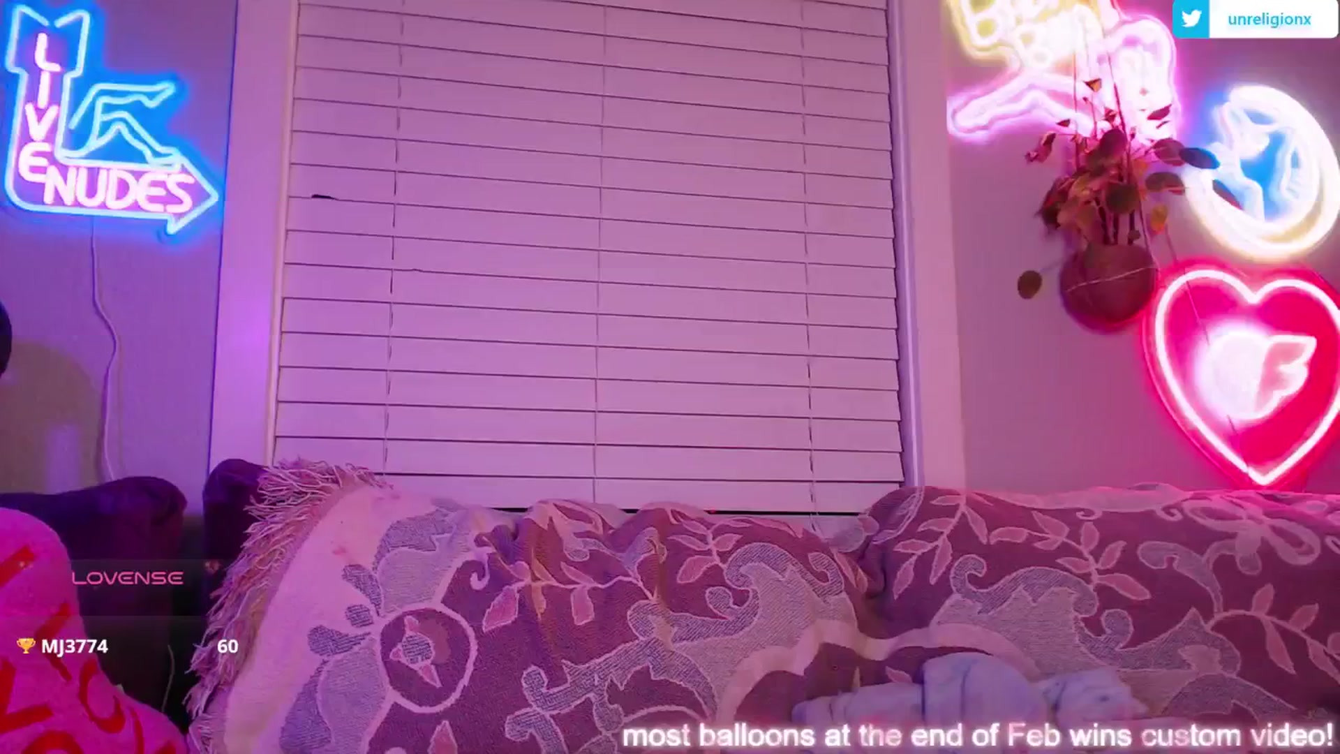 Gallery image thumbnail from LittleViv's myfreecams stream on, 02/23/2025, 07:56 image 18 of 20