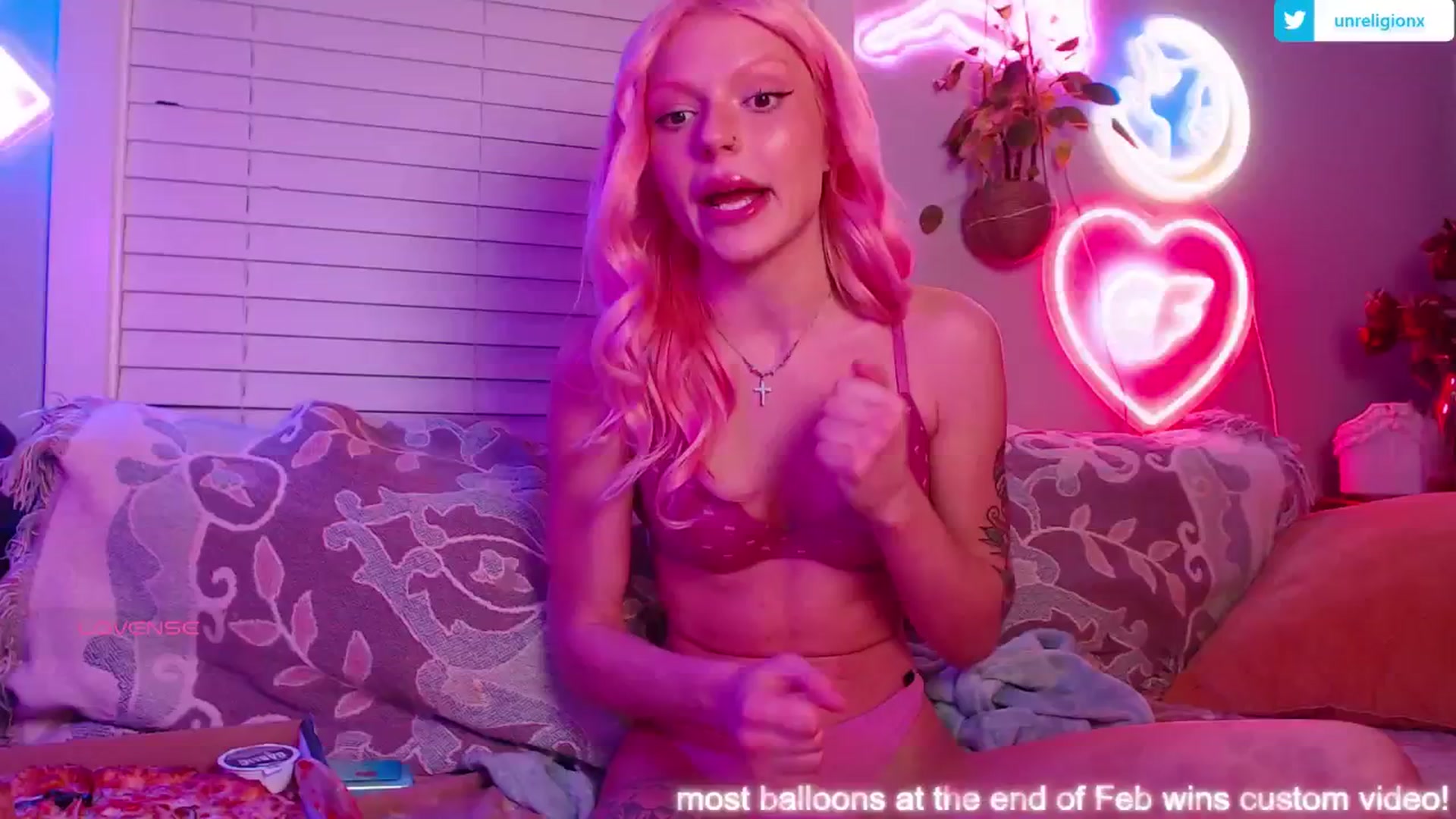 Gallery image thumbnail from LittleViv's myfreecams stream on, 02/23/2025, 07:56 image 1 of 20