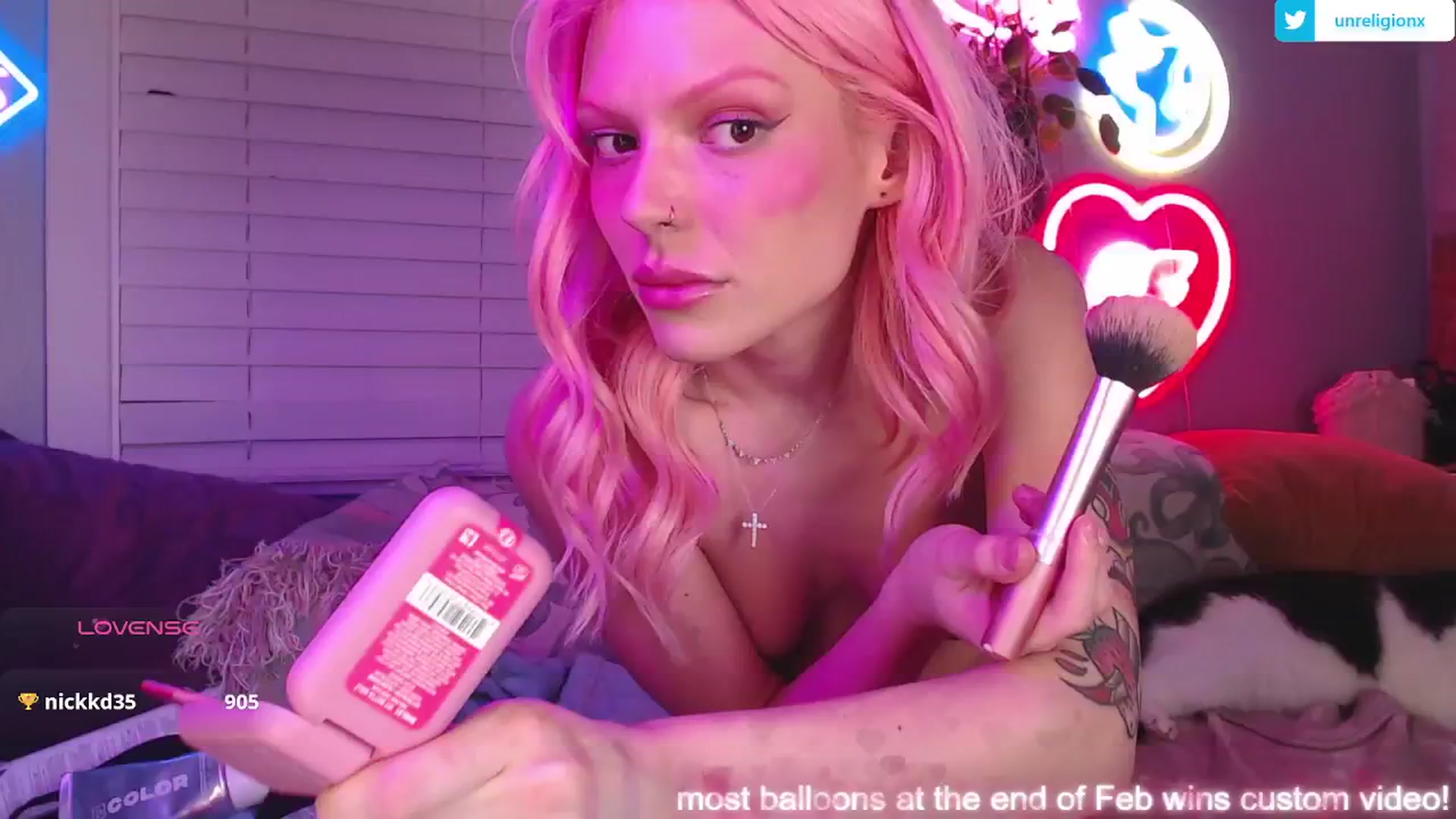 Gallery image thumbnail from LittleViv's myfreecams stream on, 03/01/2025, 07:42 image 15 of 20