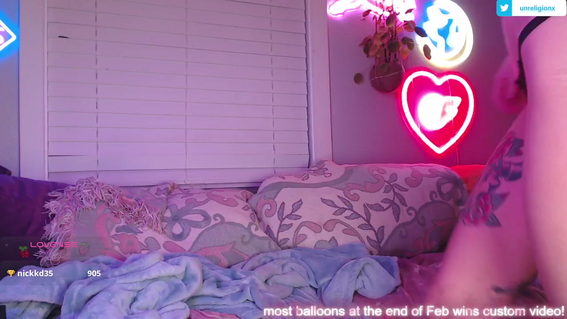 Gallery image thumbnail from LittleViv's myfreecams stream on, 03/01/2025, 07:42 image 4 of 20