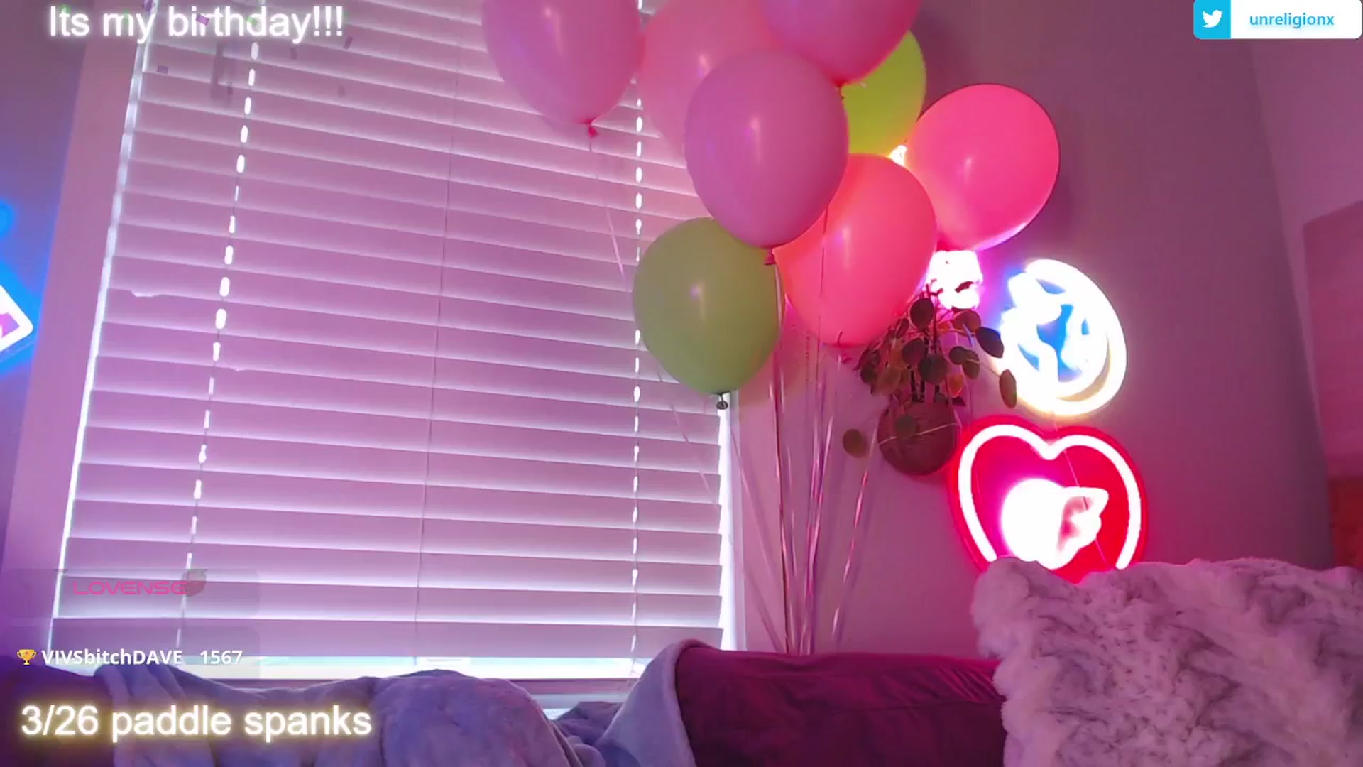 Gallery image thumbnail from LittleViv's myfreecams stream on, 03/05/2025, 01:05 image 5 of 20