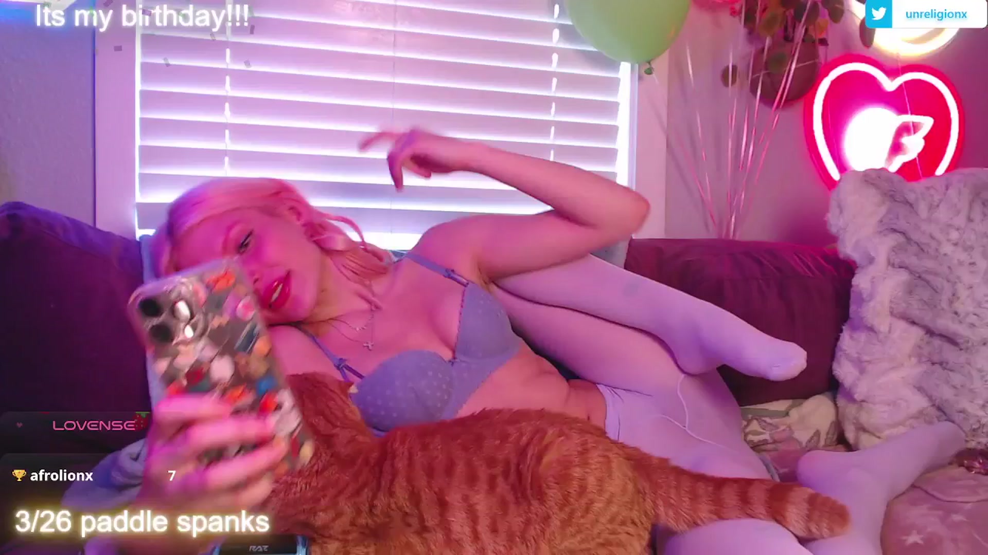 Gallery image thumbnail from LittleViv's myfreecams stream on, 03/05/2025, 01:05 image 2 of 20