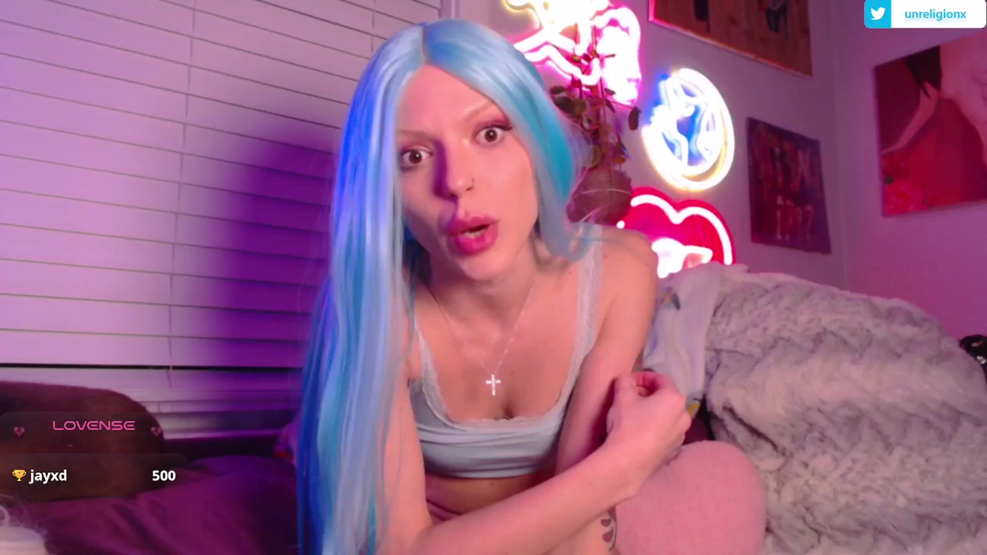 Gallery image thumbnail from LittleViv's myfreecams stream on, 04/03/2025, 08:51 image 4 of 20