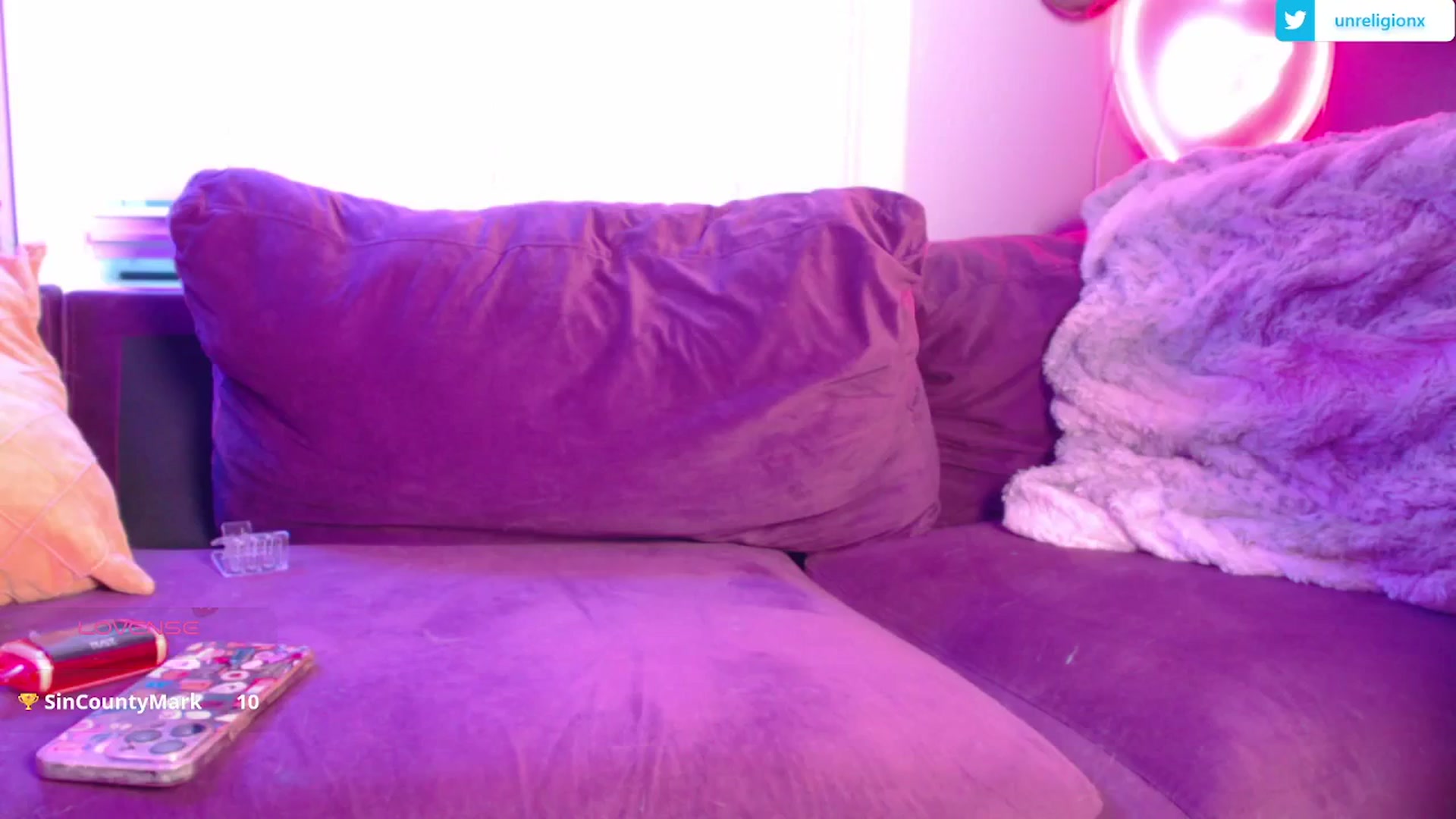 Gallery image thumbnail from LittleViv's myfreecams stream on, 04/09/2025, 11:43 image 18 of 20