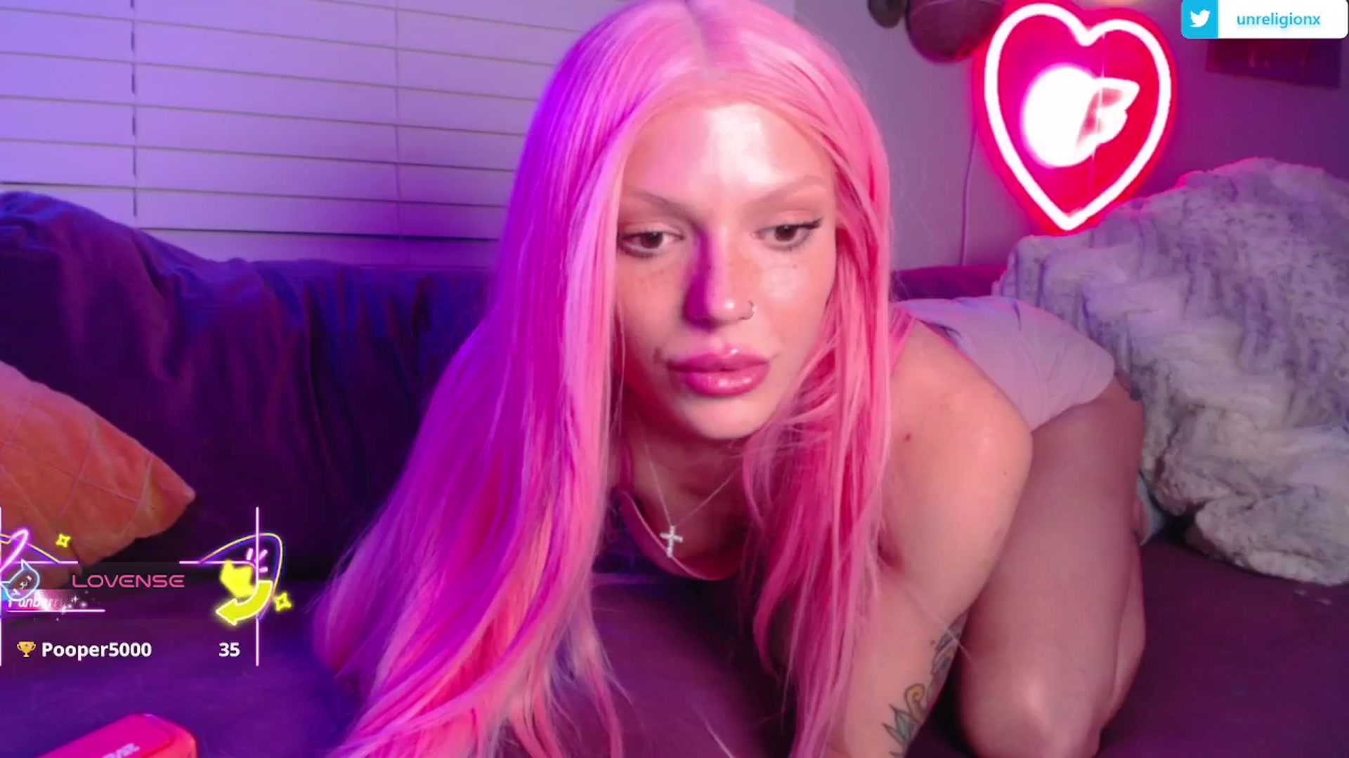 Gallery image thumbnail from LittleViv's myfreecams stream on, 04/11/2025, 01:38 image 3 of 20