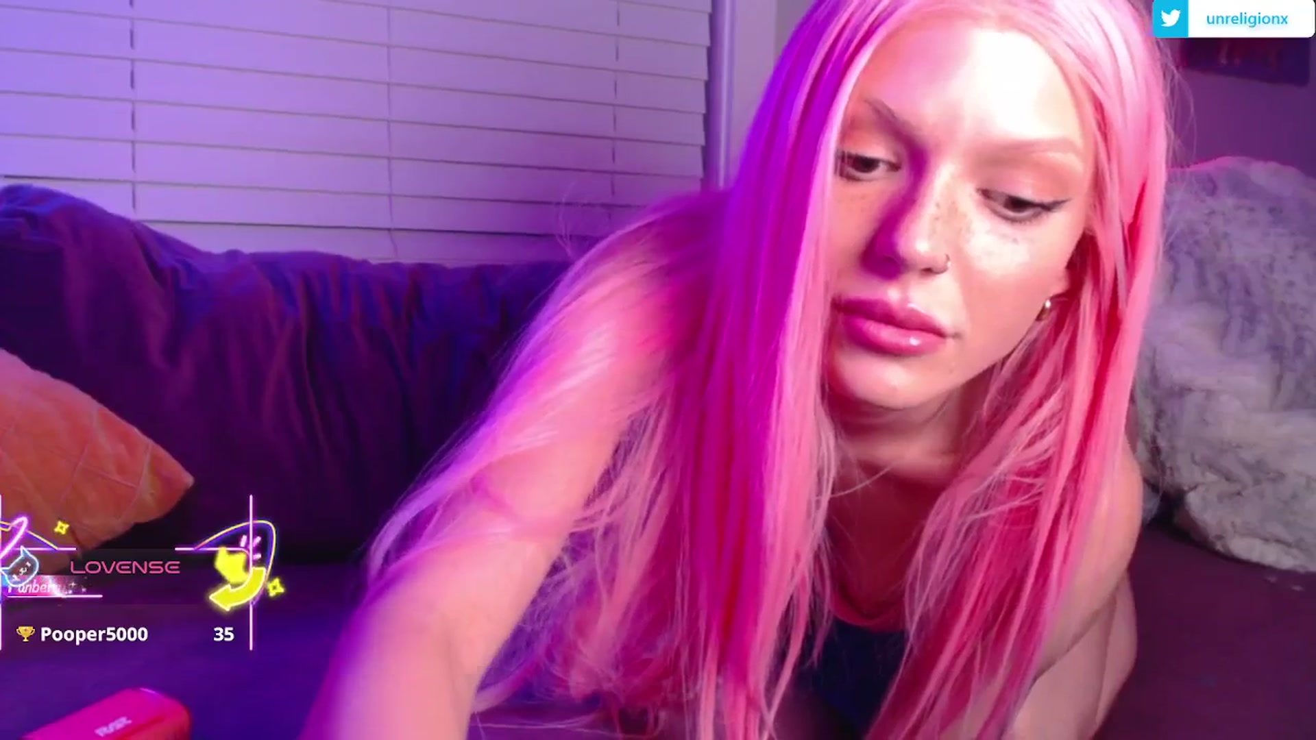 Gallery image thumbnail from LittleViv's myfreecams stream on, 04/11/2025, 01:38 image 15 of 20