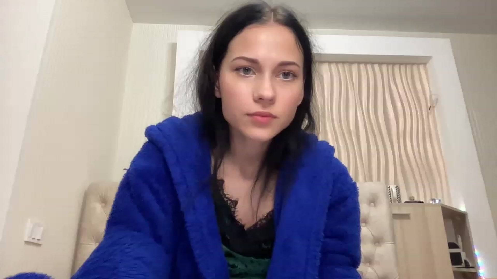 Gallery image thumbnail from Little_Emma1's myfreecams stream on, 11/20/2022, 14:35 image 3 of 20