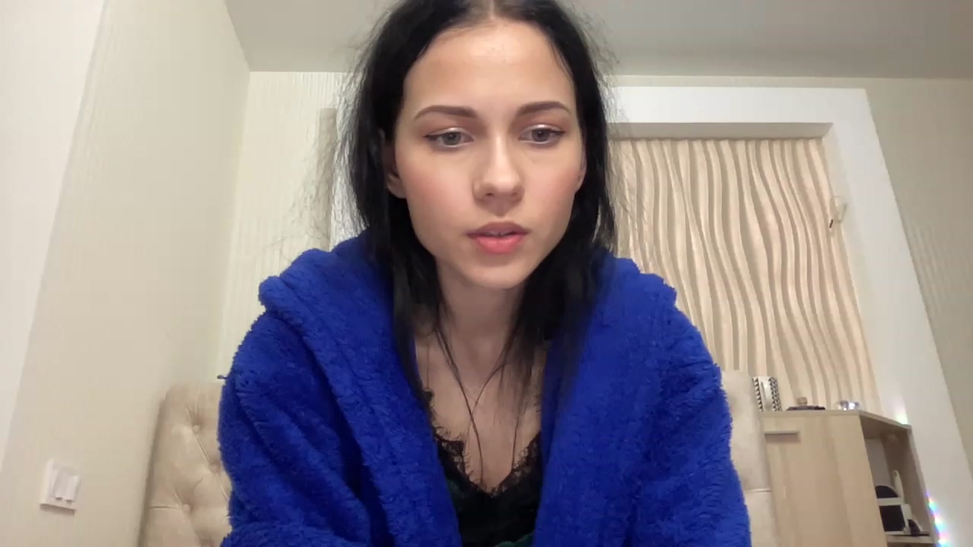 Gallery image thumbnail from Little_Emma1's myfreecams stream on, 11/20/2022, 14:35 image 7 of 20