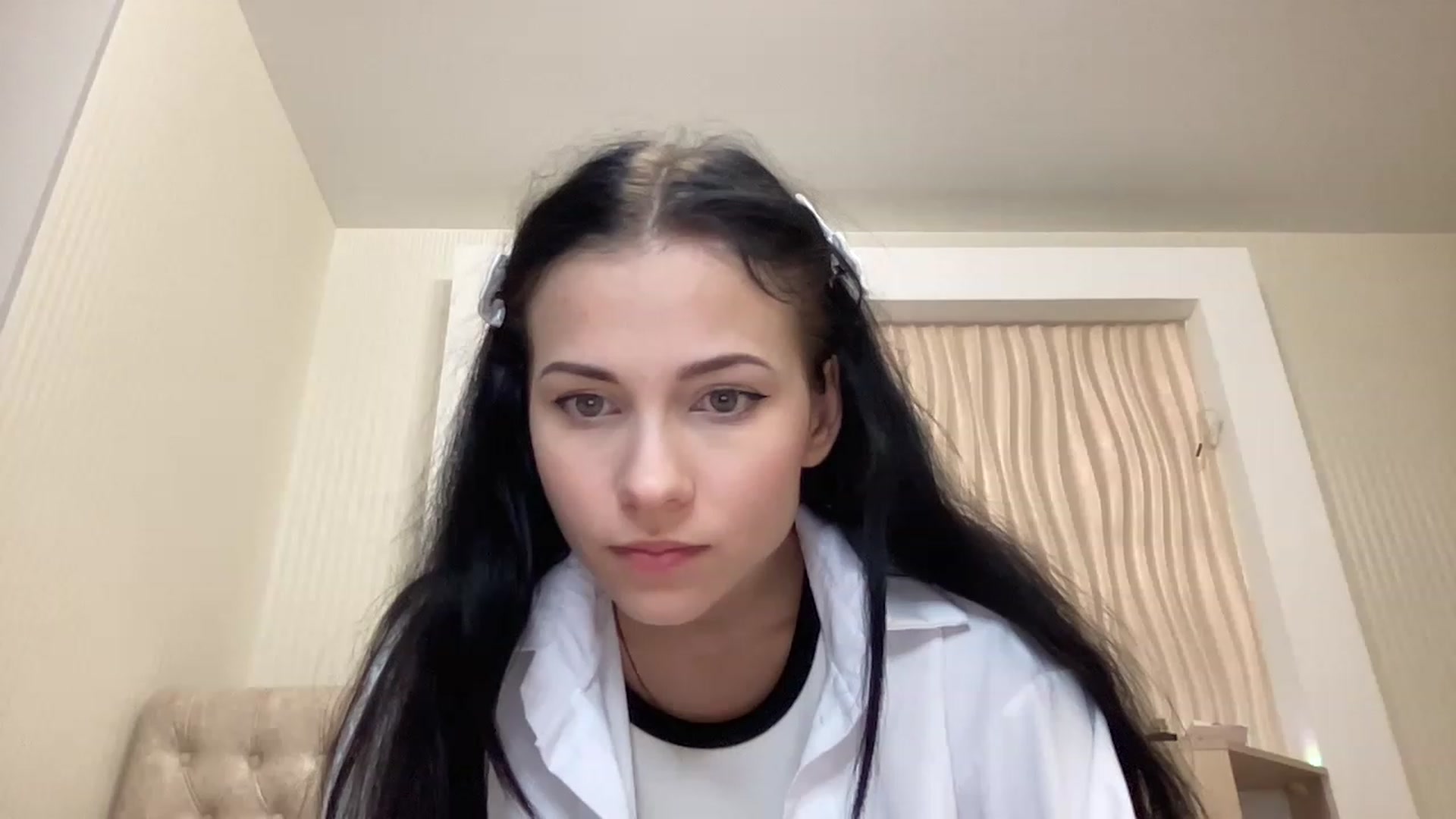 Gallery image thumbnail from Little_Emma1's myfreecams stream on, 11/21/2022, 13:27 image 16 of 20