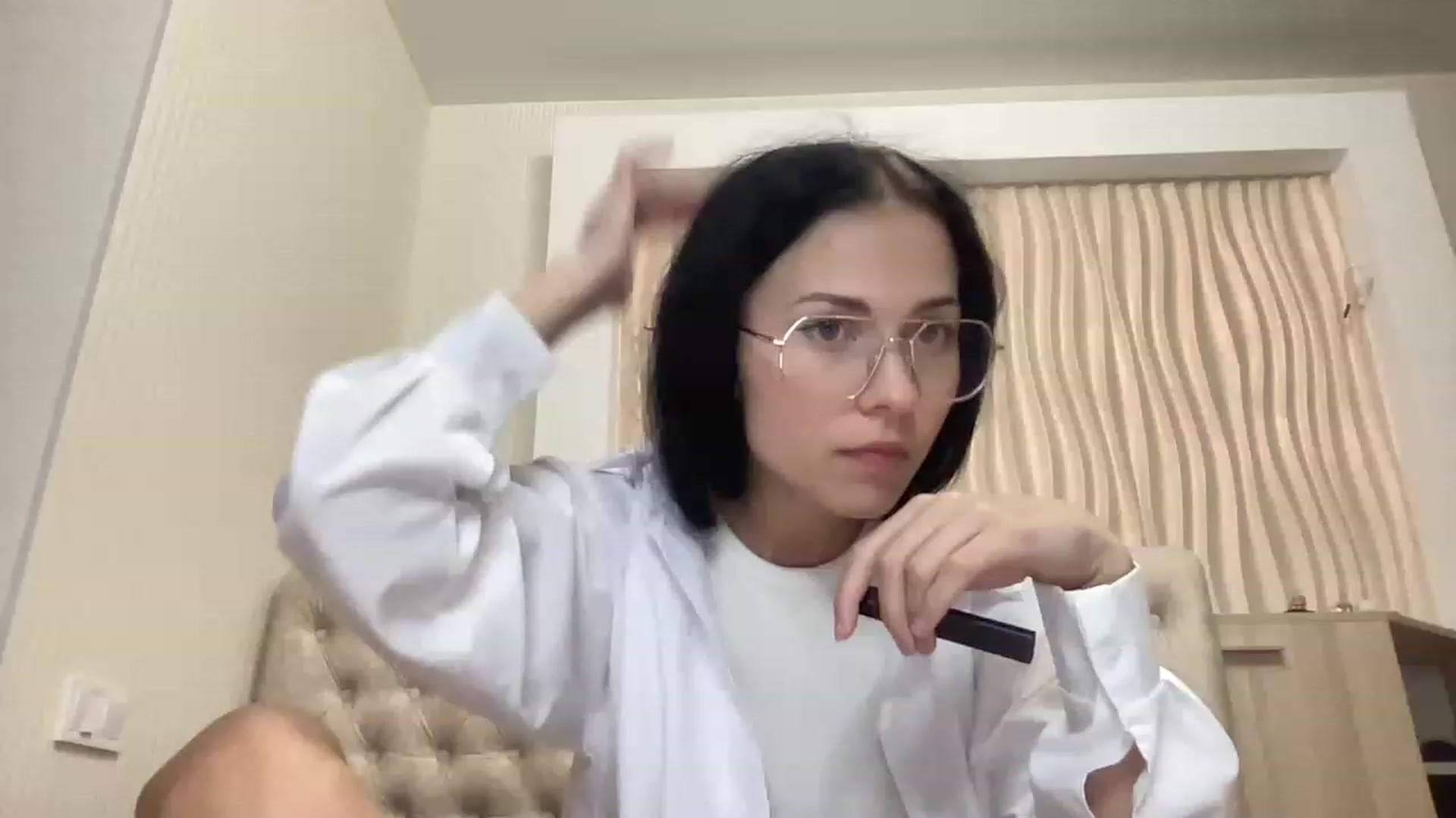 Gallery image thumbnail from Little_Emma1's myfreecams stream on, 11/22/2022, 15:14 image 8 of 20