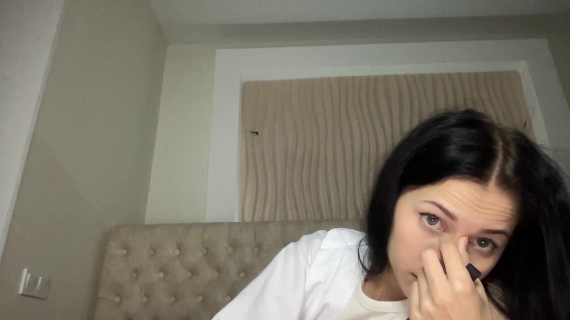 Gallery image thumbnail from Little_Emma1's myfreecams stream on, 11/22/2022, 15:14 image 20 of 20