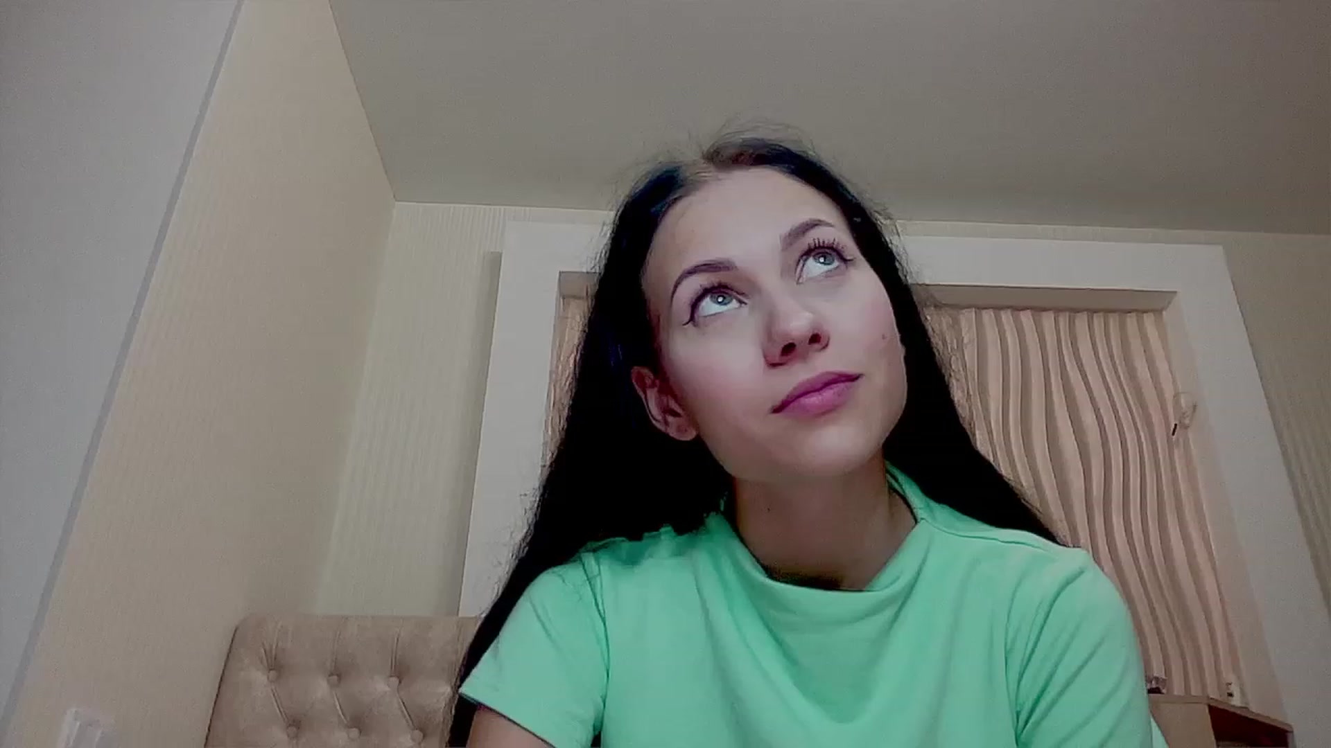 Gallery image thumbnail from Little_Emma1's myfreecams stream on, 11/26/2022, 14:33 image 3 of 20