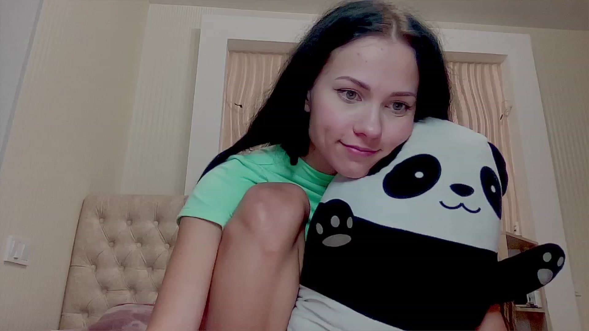 Gallery image thumbnail from Little_Emma1's myfreecams stream on, 11/26/2022, 14:33 image 15 of 20