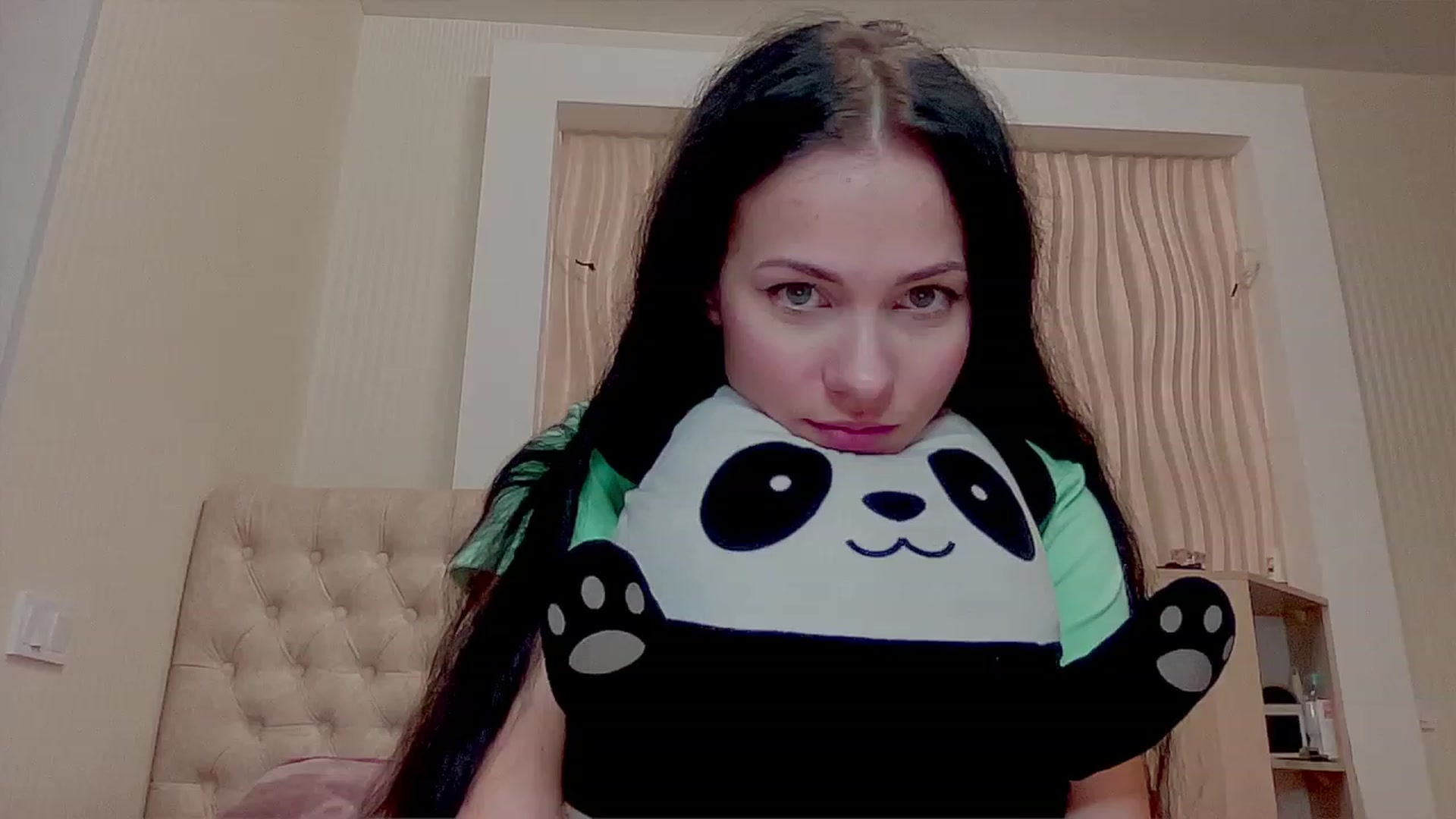 Gallery image thumbnail from Little_Emma1's myfreecams stream on, 11/26/2022, 14:33 image 17 of 20