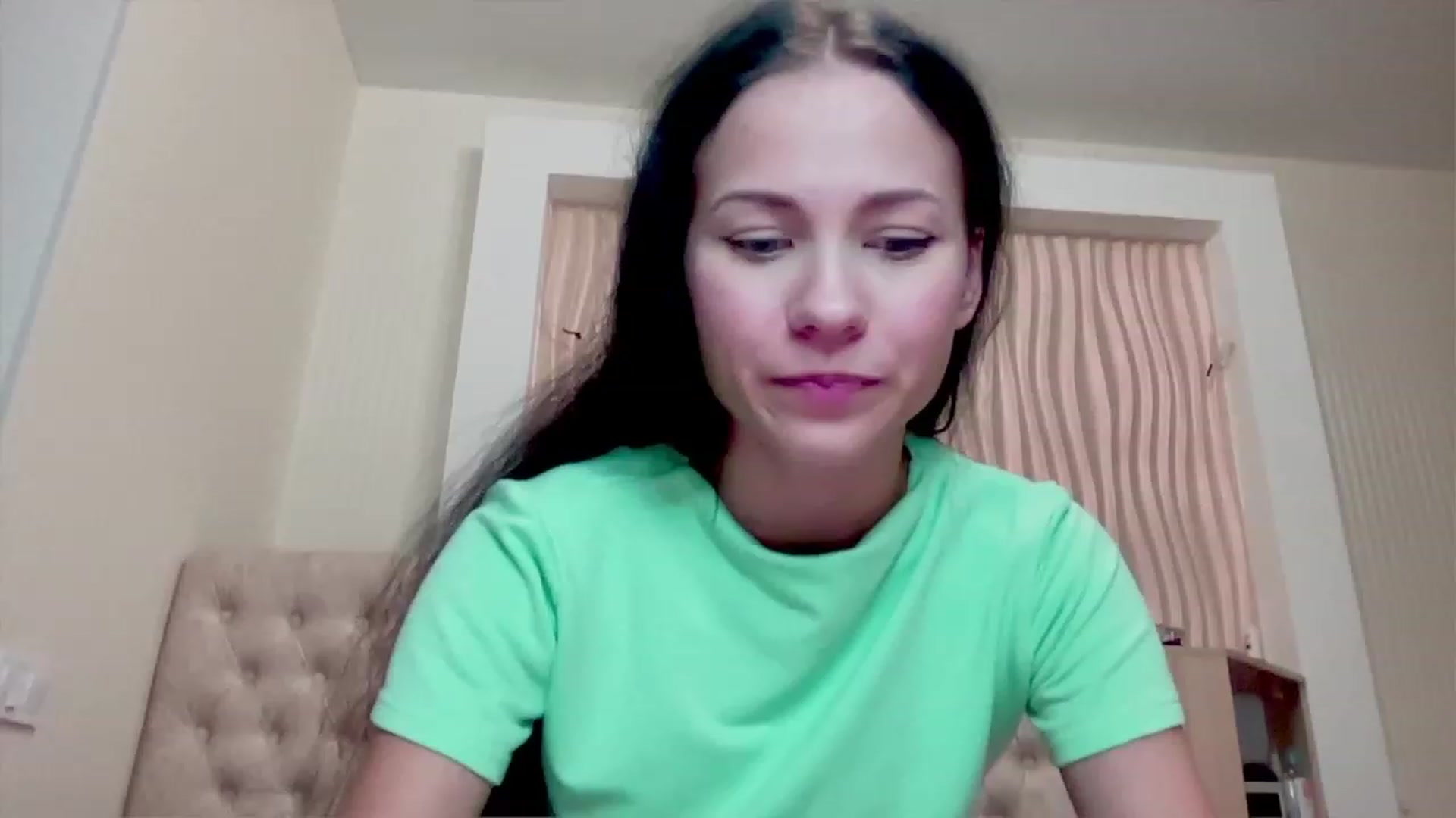 Gallery image thumbnail from Little_Emma1's myfreecams stream on, 11/26/2022, 15:29 image 20 of 20