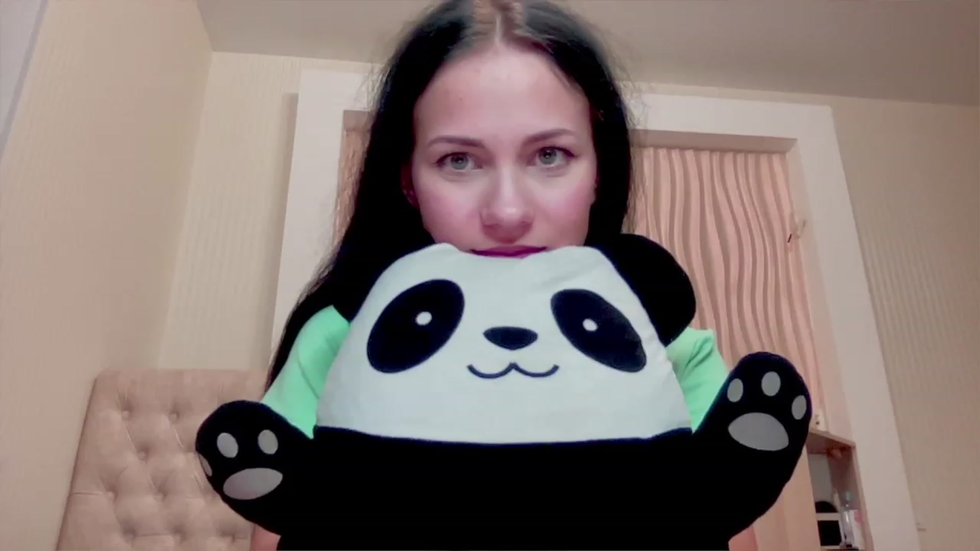 Gallery image thumbnail from Little_Emma1's myfreecams stream on, 11/26/2022, 17:39 image 7 of 20