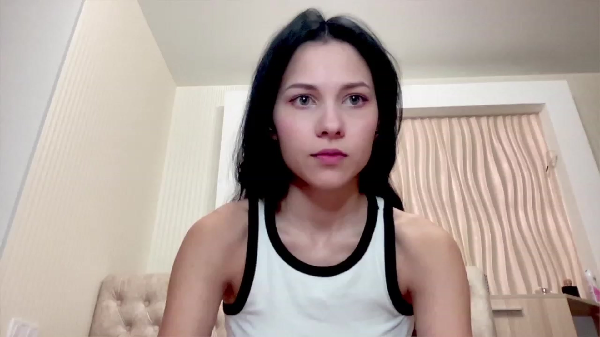 Gallery image thumbnail from Little_Emma1's myfreecams stream on, 12/06/2022, 15:27 image 1 of 20