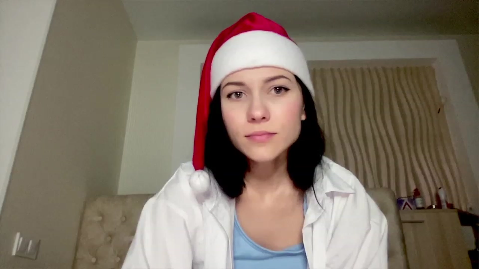 Gallery image thumbnail from Little_Emma1's myfreecams stream on, 12/25/2022, 14:02 image 12 of 20