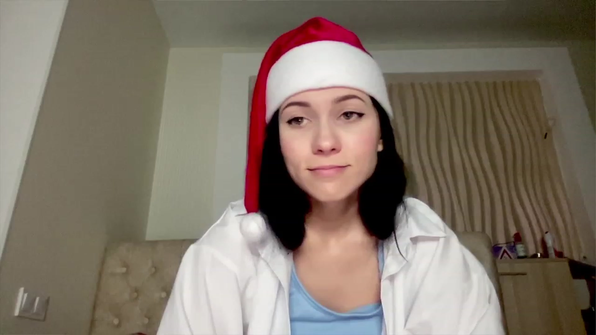 Gallery image thumbnail from Little_Emma1's myfreecams stream on, 12/25/2022, 14:02 image 18 of 20