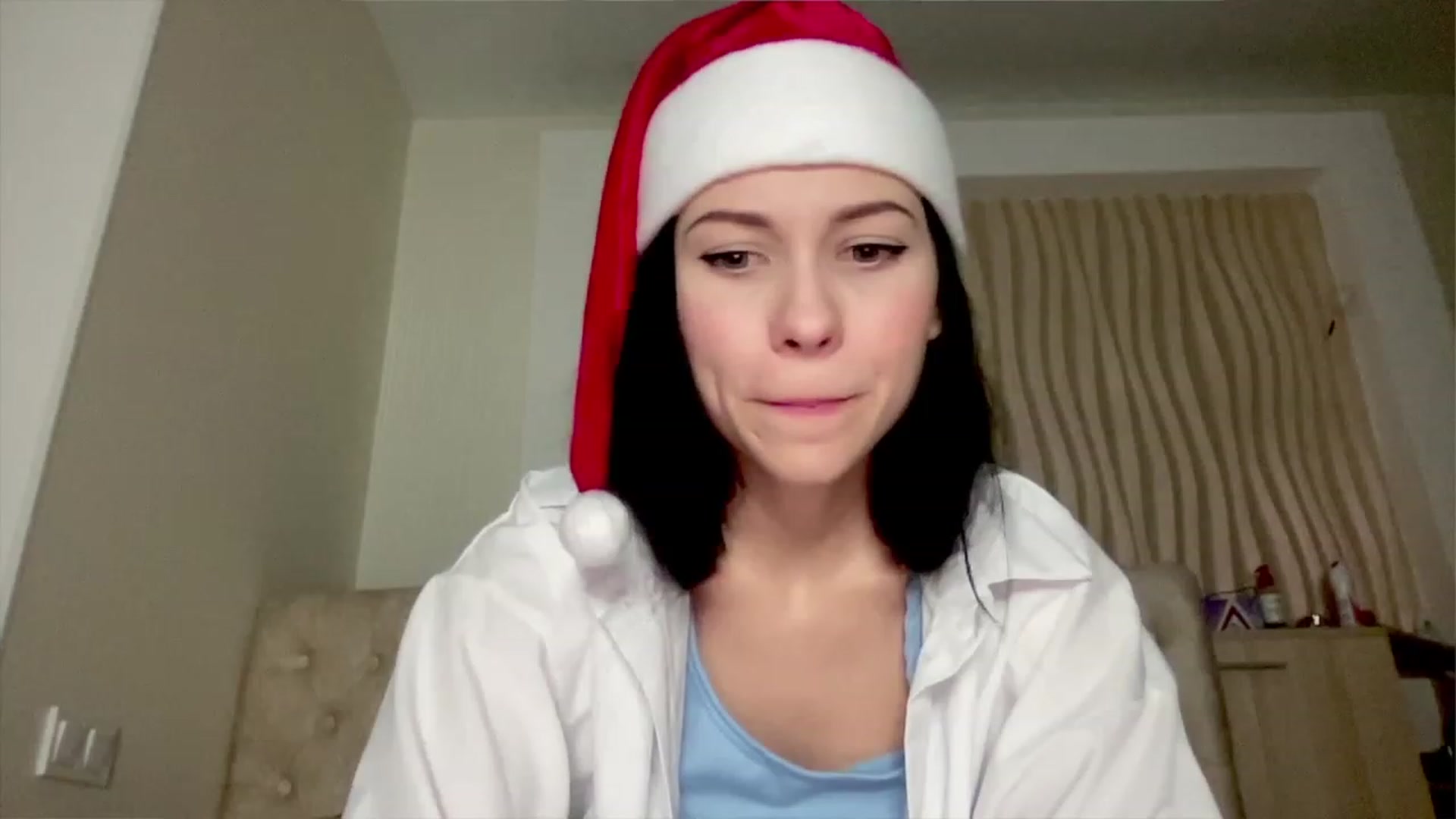 Gallery image thumbnail from Little_Emma1's myfreecams stream on, 12/25/2022, 14:02 image 14 of 20