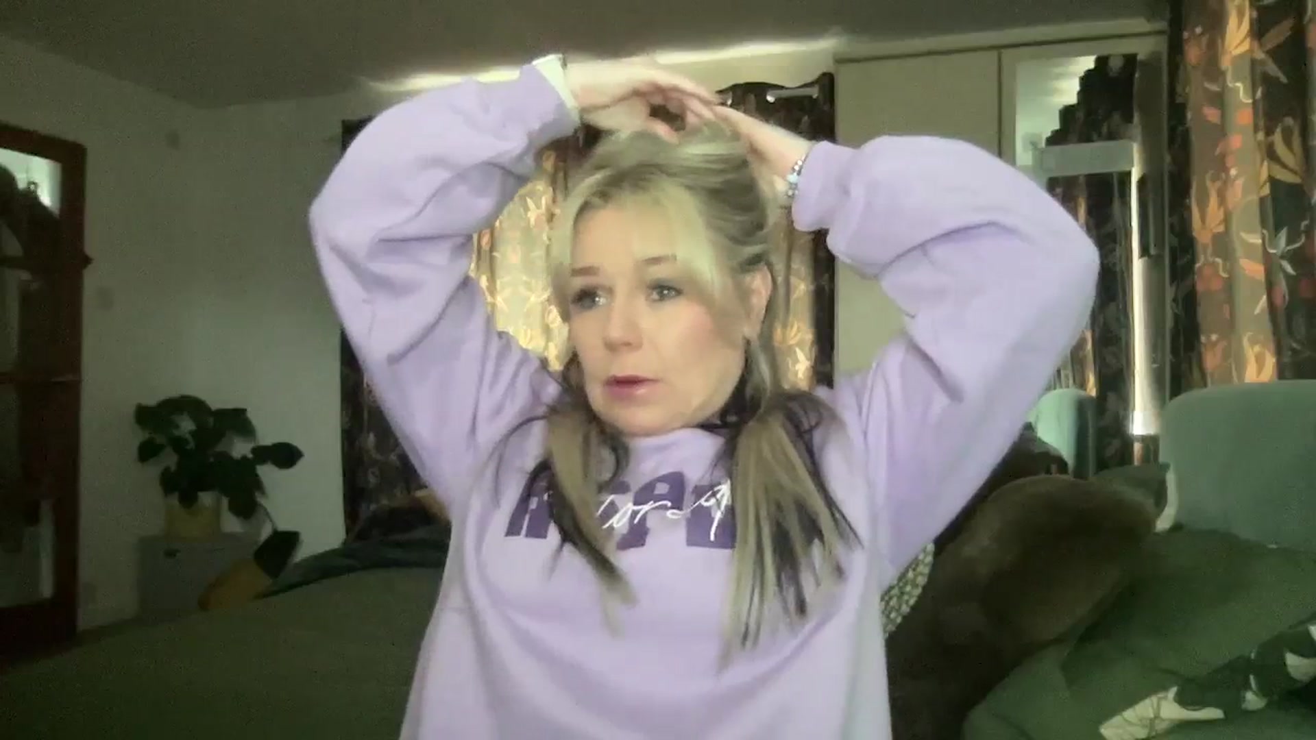 Gallery image thumbnail from Little_L's myfreecams stream on, 02/28/2024, 11:03 image 8 of 20