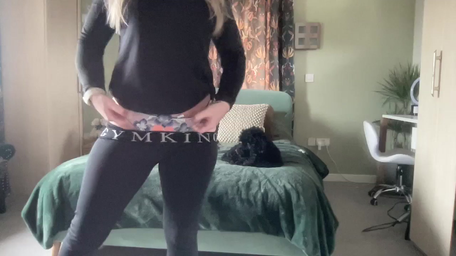 Gallery image thumbnail from Little_L's myfreecams stream on, 03/04/2024, 14:20 image 1 of 20