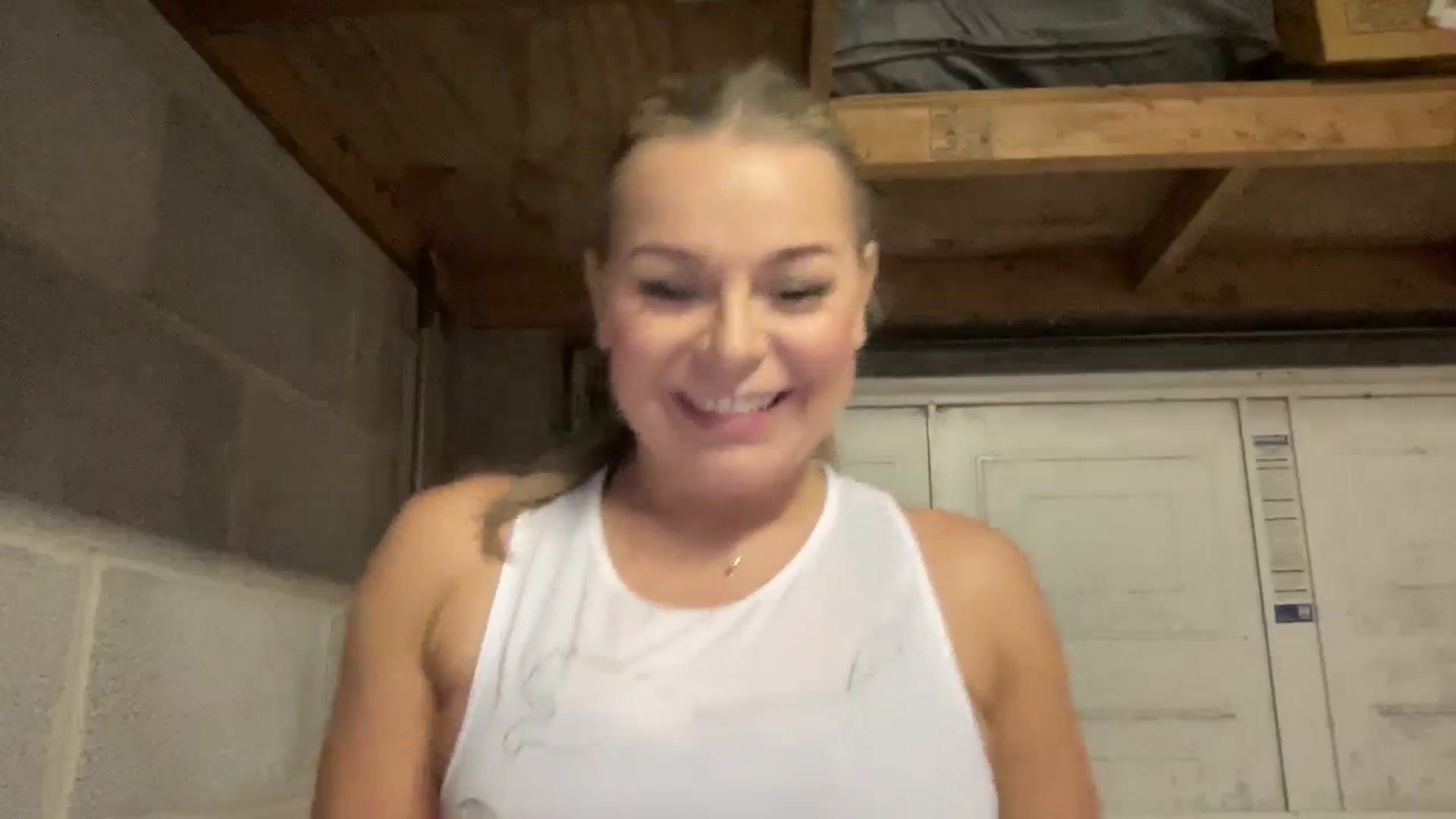 Gallery image thumbnail from Little_L's myfreecams stream on, 04/07/2024, 20:16 image 11 of 20