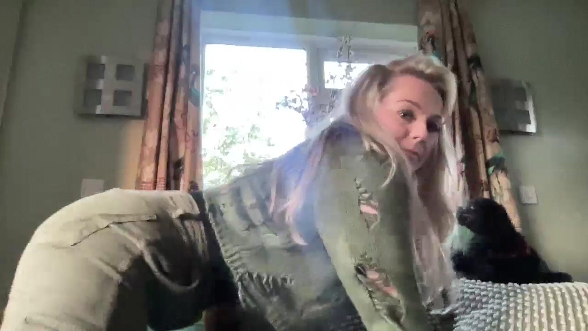 Gallery image thumbnail from Little_L's myfreecams stream on, 05/18/2024, 19:58 image 4 of 20