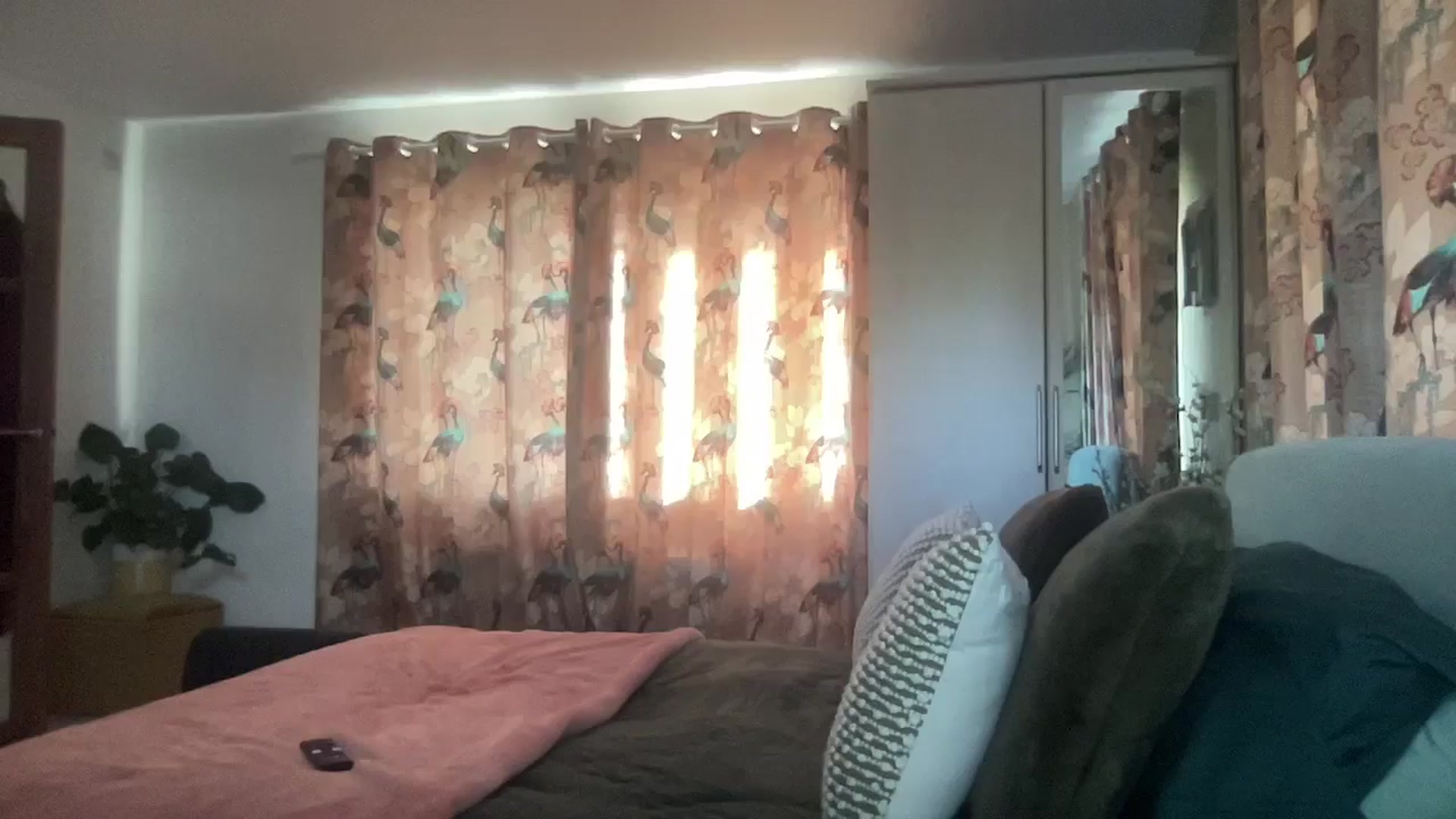 Gallery image thumbnail from Little_L's myfreecams stream on, 05/29/2024, 19:04 image 13 of 20