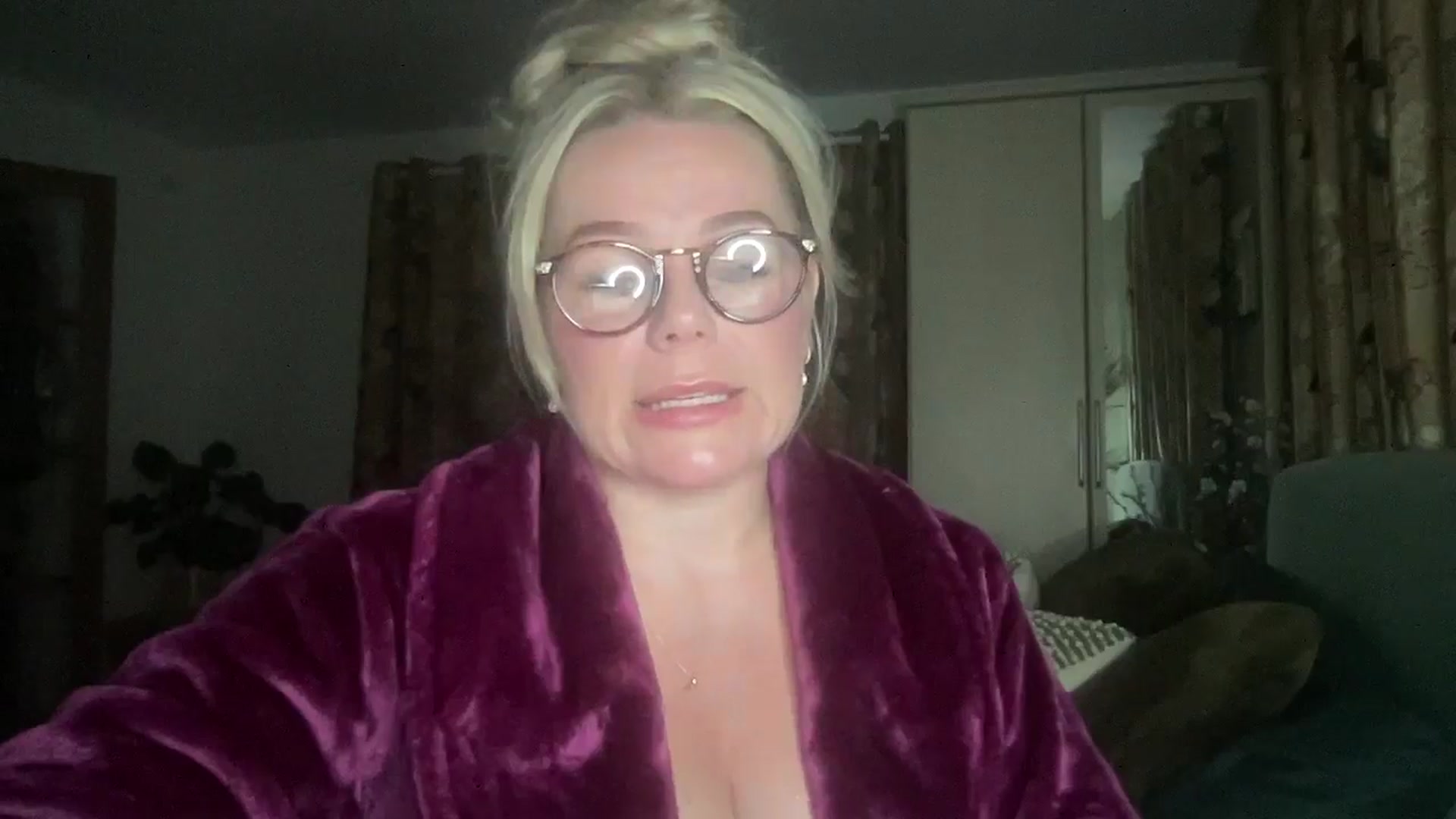 Gallery image thumbnail from Little_L's myfreecams stream on, 06/01/2024, 21:06 image 18 of 20