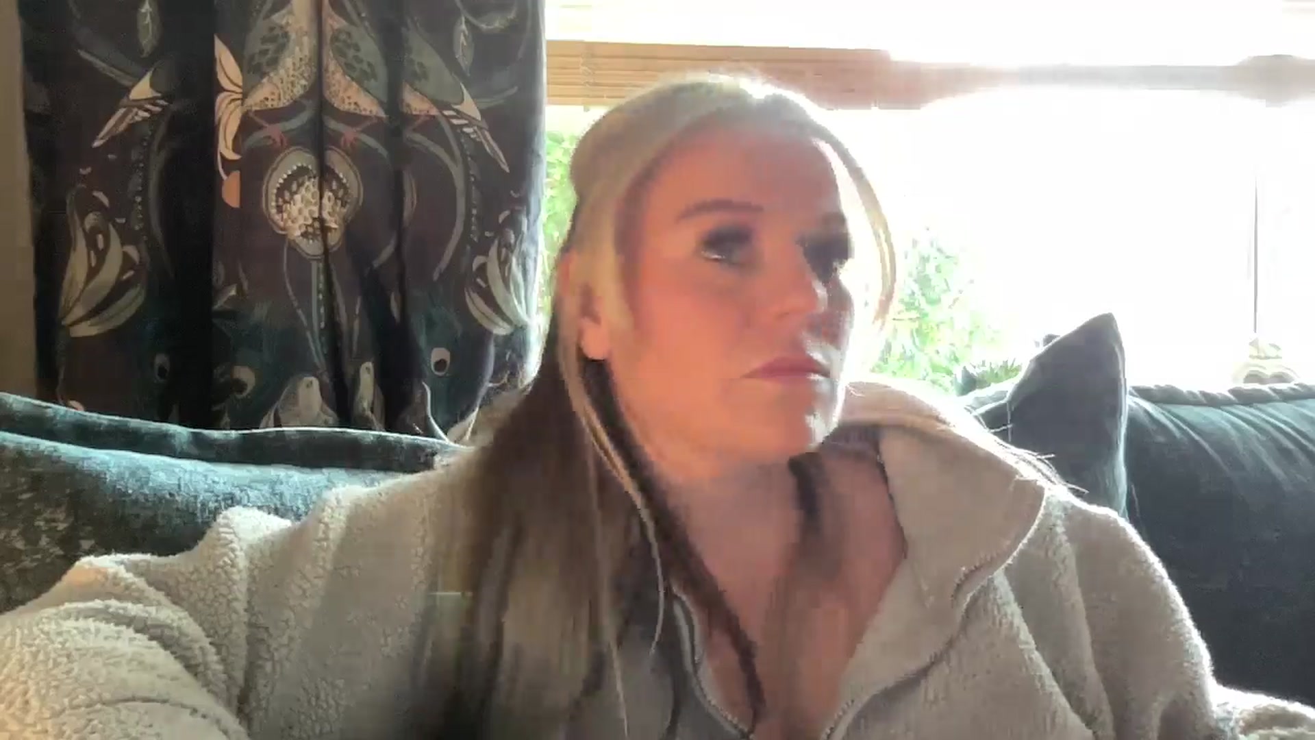 Gallery image thumbnail from Little_L's myfreecams stream on, 06/16/2024, 18:40 image 20 of 20