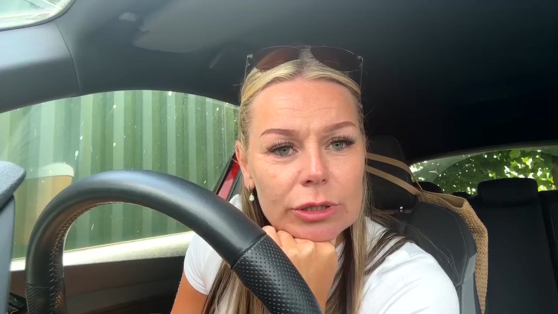 Gallery image thumbnail from Little_L's myfreecams stream on, 06/26/2024, 14:24 image 17 of 20