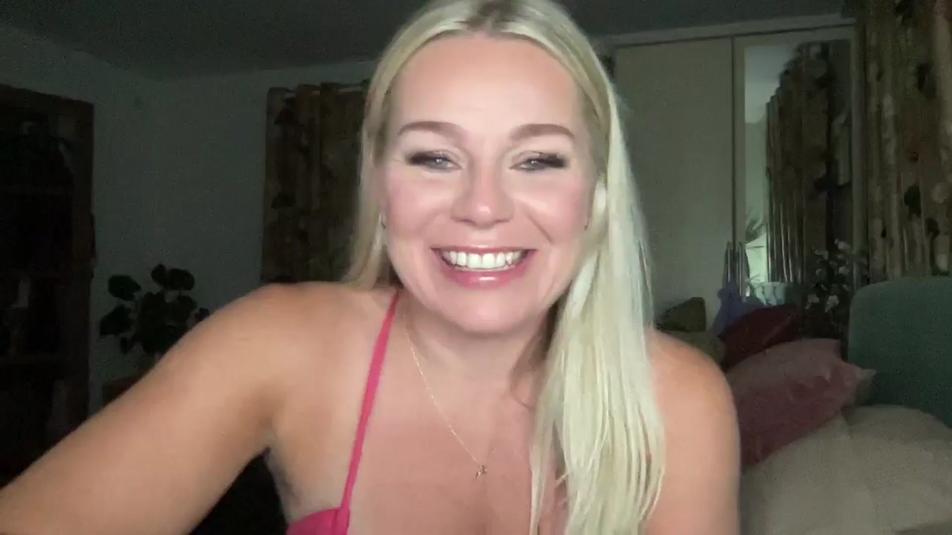 Gallery image thumbnail from Little_L's myfreecams stream on, 06/28/2024, 22:42 image 11 of 20